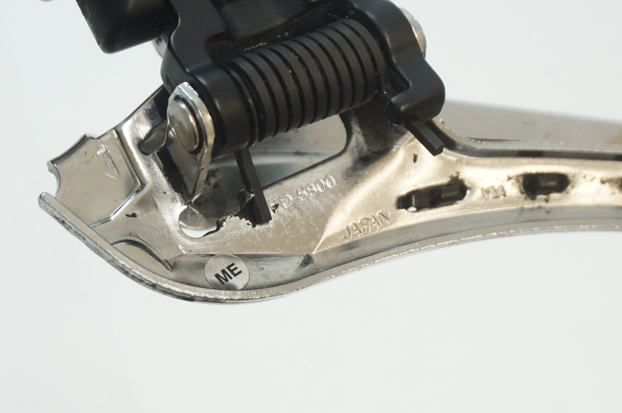 SHIMANO 「シマノ」 105 FD-5800 フロントディレイラー / 福岡店