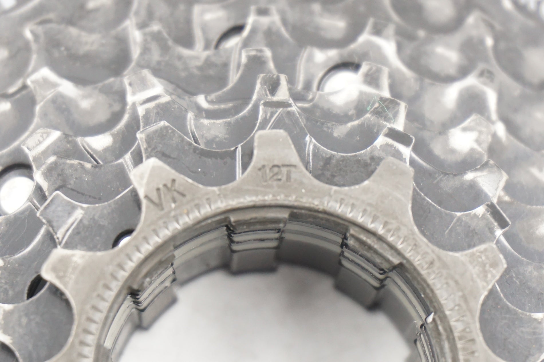 SHIMANO 「シマノ」 CS-HG200-8 12-32T スプロケット / 奈良店