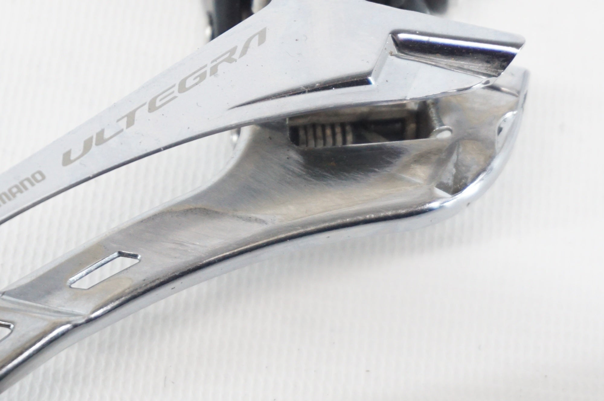 SHIMANO 「シマノ」 ULTEGRA FD-R8050 フロントディレイラー / 阪急