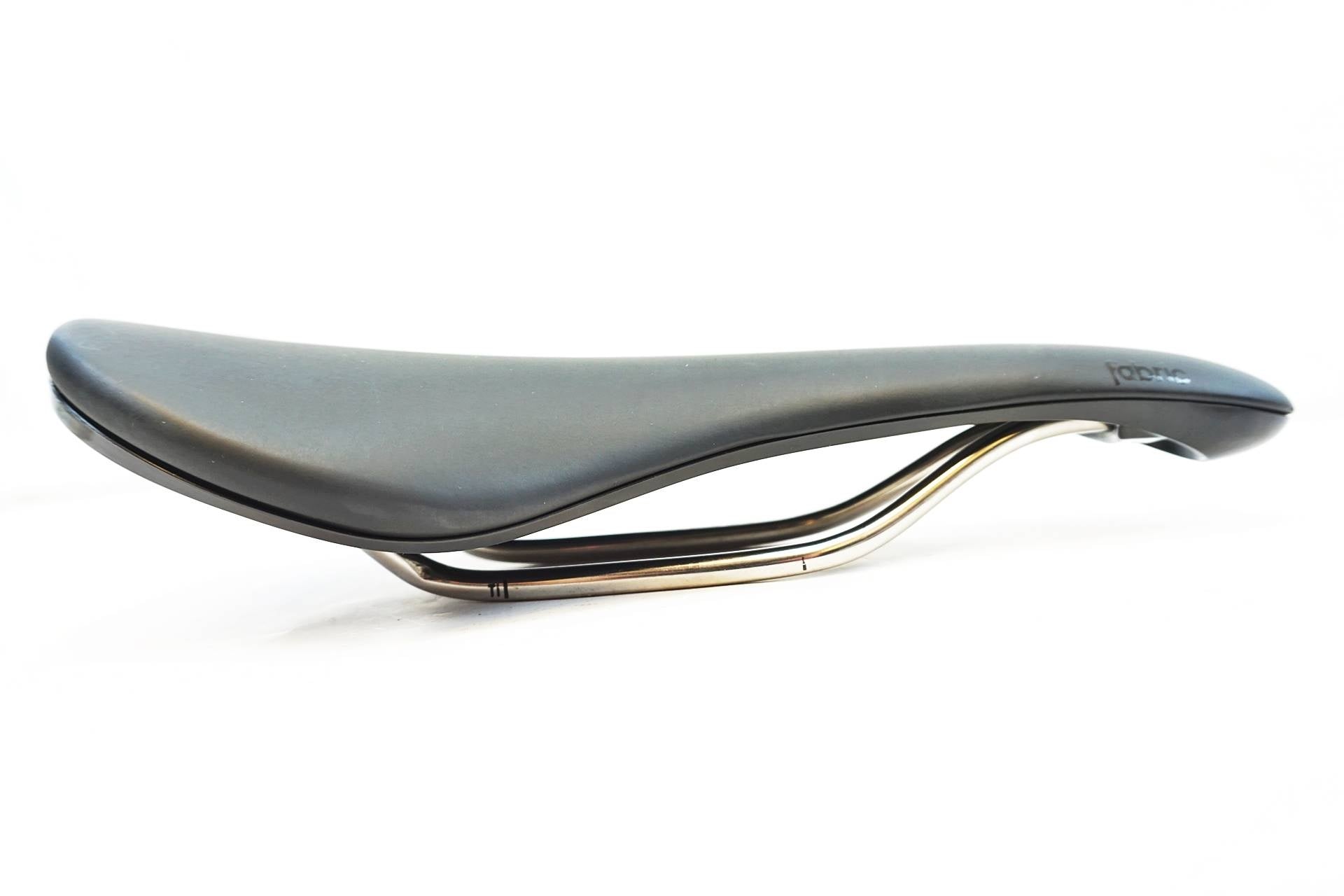 FABRIC 「ファブリック」 SCOOP RACE SHALLOW サドル / 有明ガーデン店