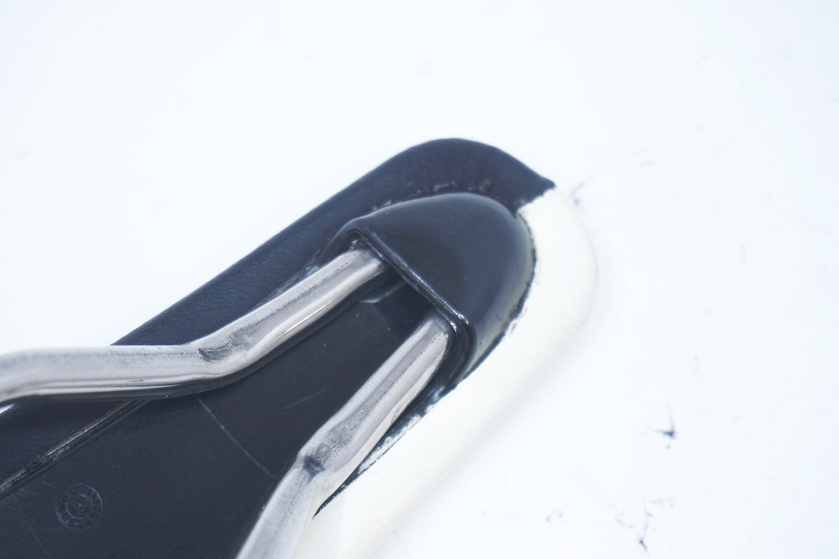 FIZIK 「フィジーク」 ARES KIUMレール サドル / 大阪美原北インター店