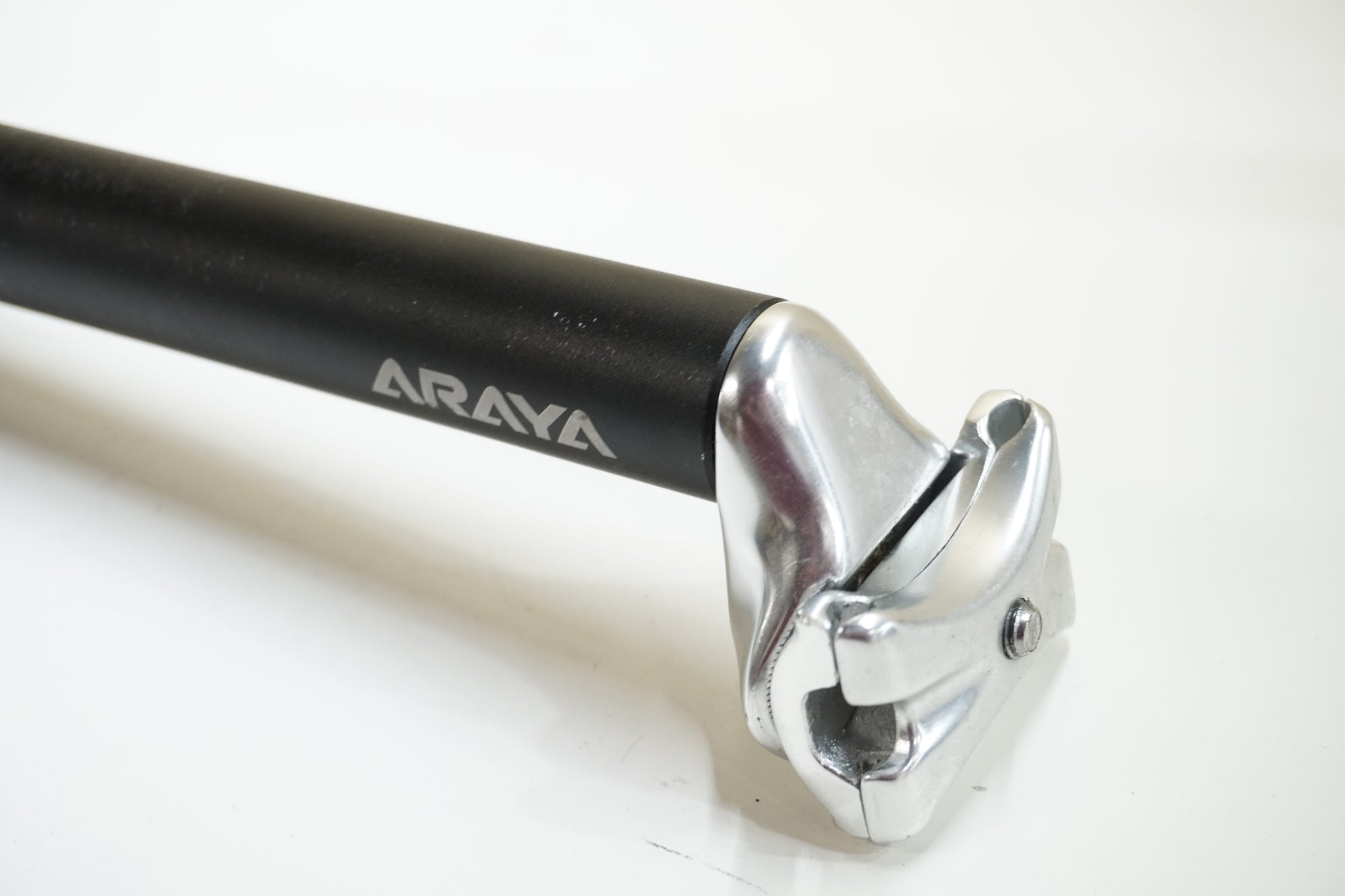 ARAYA 「アラヤ」 φ27.2 350mm シートポスト / 大宮店