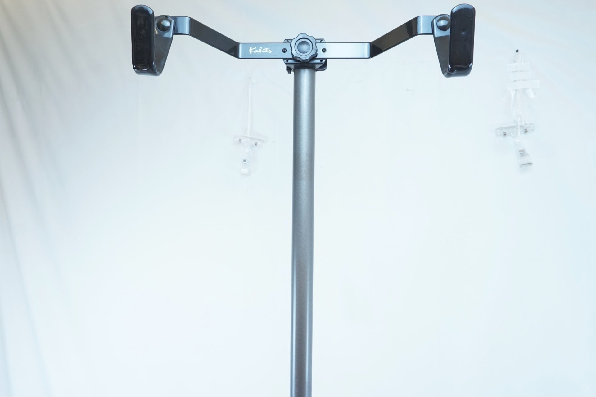 KABUTO 「カブト」 二台掛け バイクスタンド / 有明ガーデン店