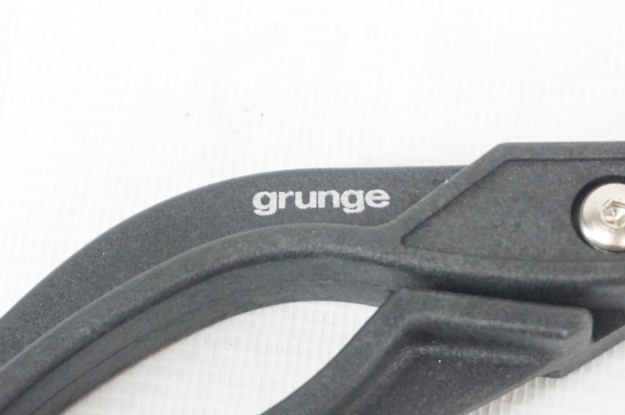 GRUNGE 「グランジ」 タイヤインストール / 阪急塚口店