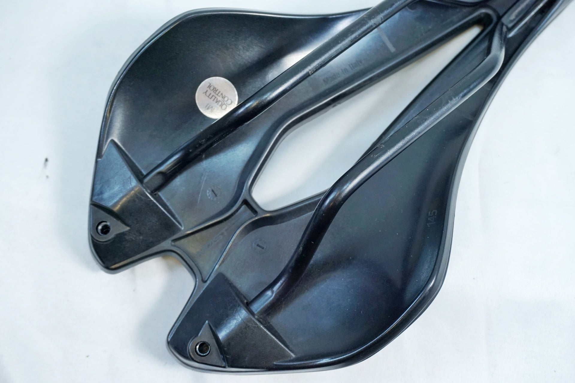 MOST 「モスト」 LYNX ULTRA サドル / 有明ガーデン店