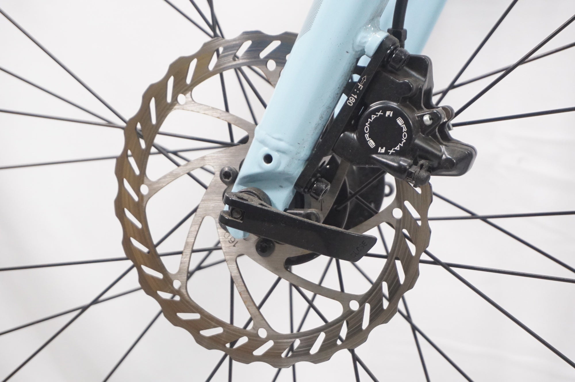 SPECIALIZED 「スペシャライズド」 SIRRUS 2.0 DISC 2022年モデル
