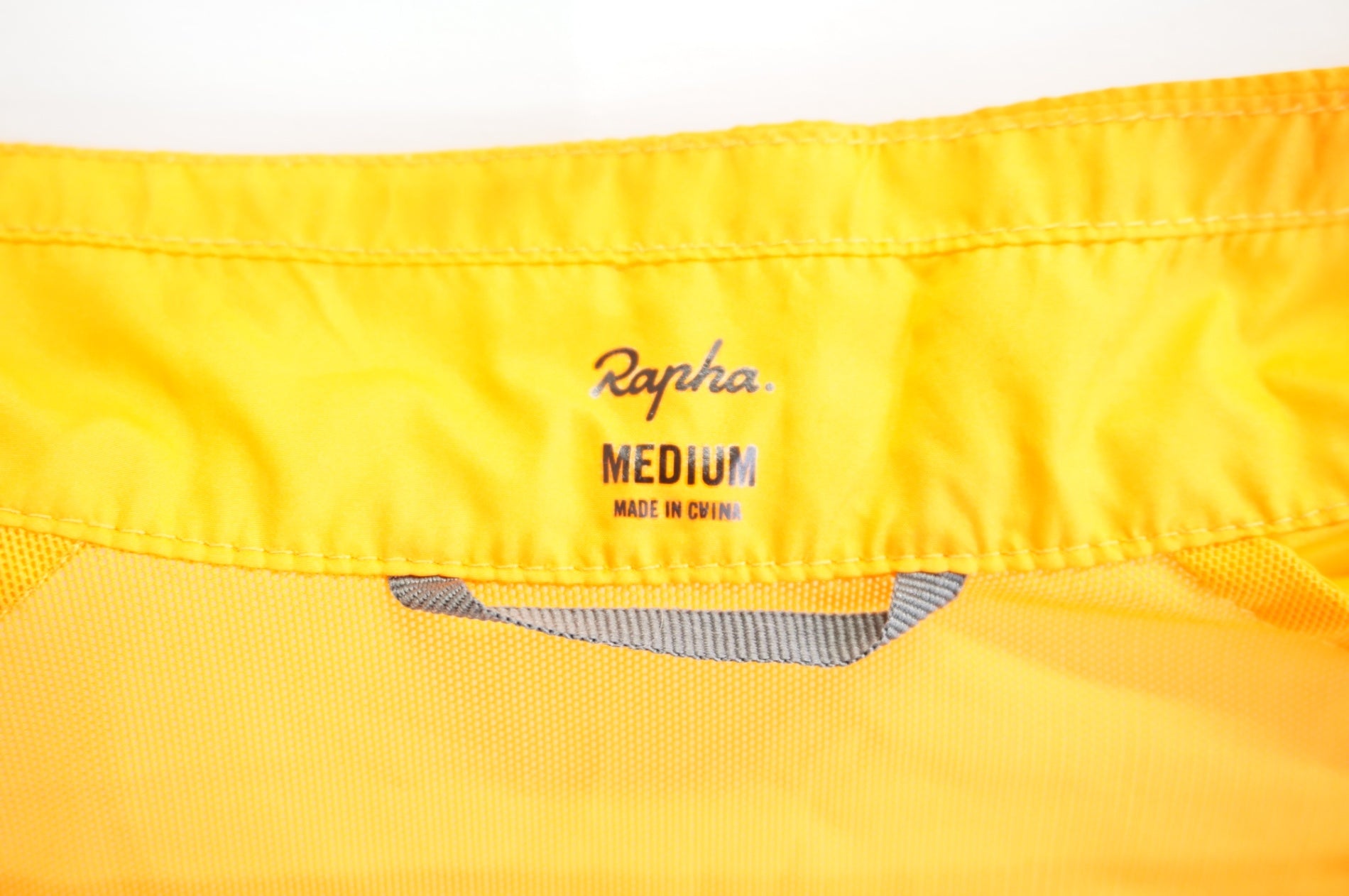 RAPHA 「ラファ」 REVET REFLECTIVE Mサイズ ジレ / 宇都宮店