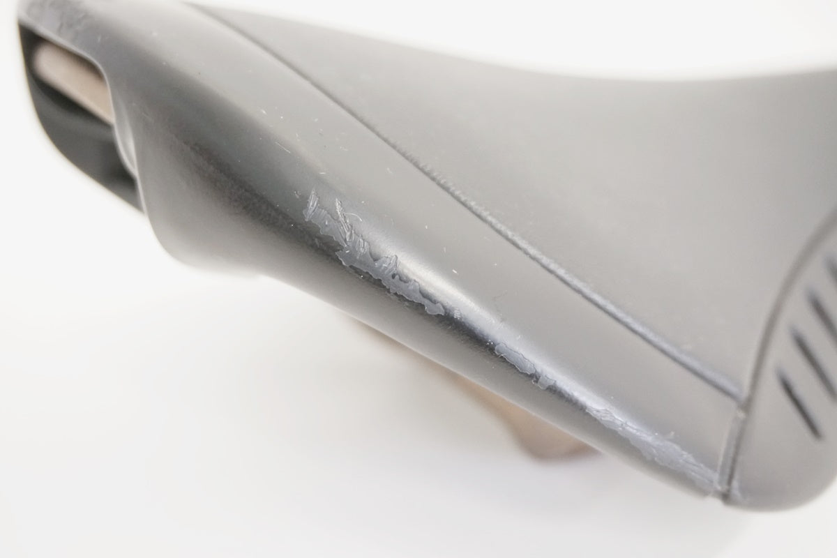 FIZIK 「フィジーク」 KURVE サドル / 京都八幡店 ｜ バイチャリ公式