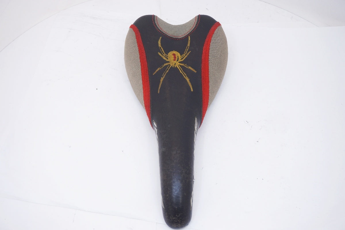 VELO 「ベロ」 INTENSE サドル / 大阪美原北インター店