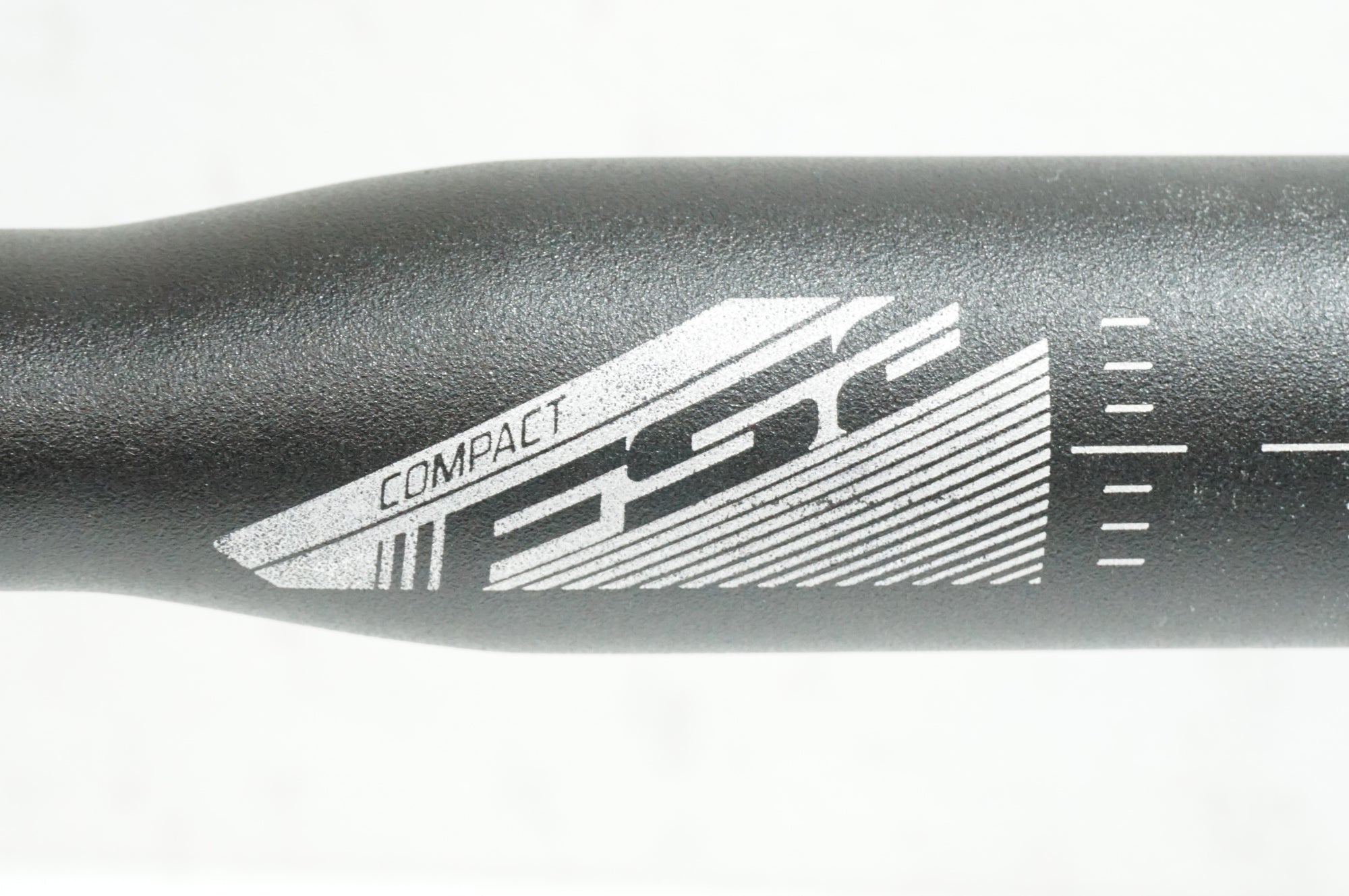 FSA 「エフエスエー」 COMPACT φ31.8 400mm ハンドル / 大宮店