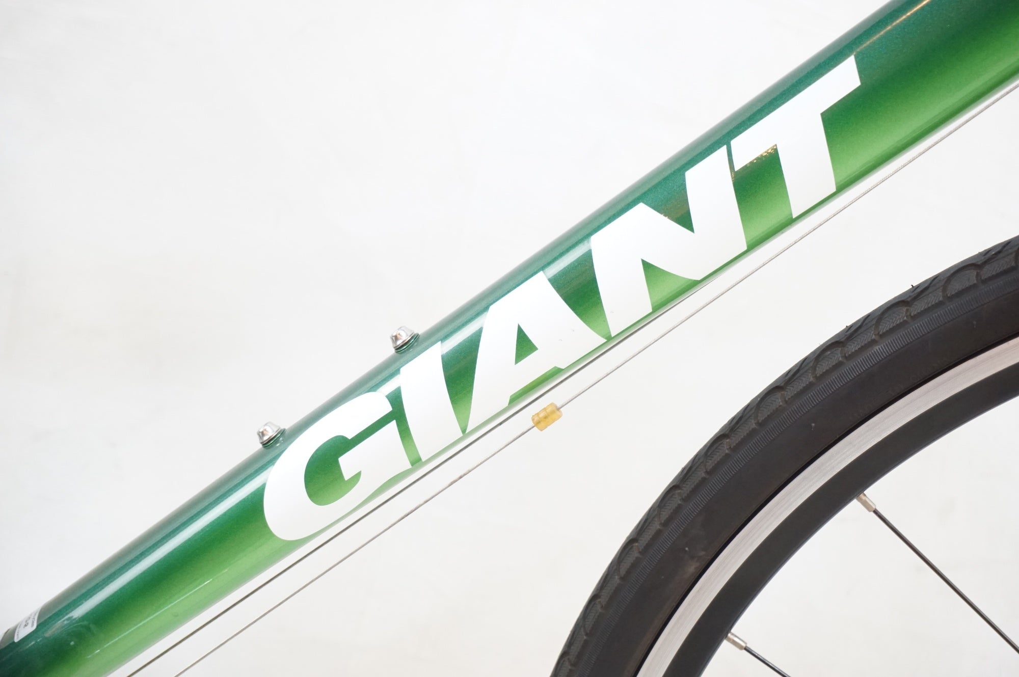 GIANT 「ジャイアント」 ESCAPE R3 2017年モデル クロスバイク / 浦和ベース