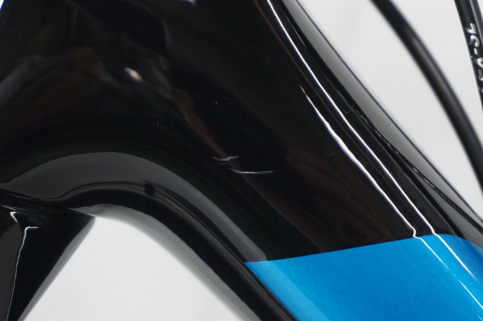 GIANT 「ジャイアント」 TCR ADVANCED2 KOM 2021年モデル ロードバイク / 阪急塚口店