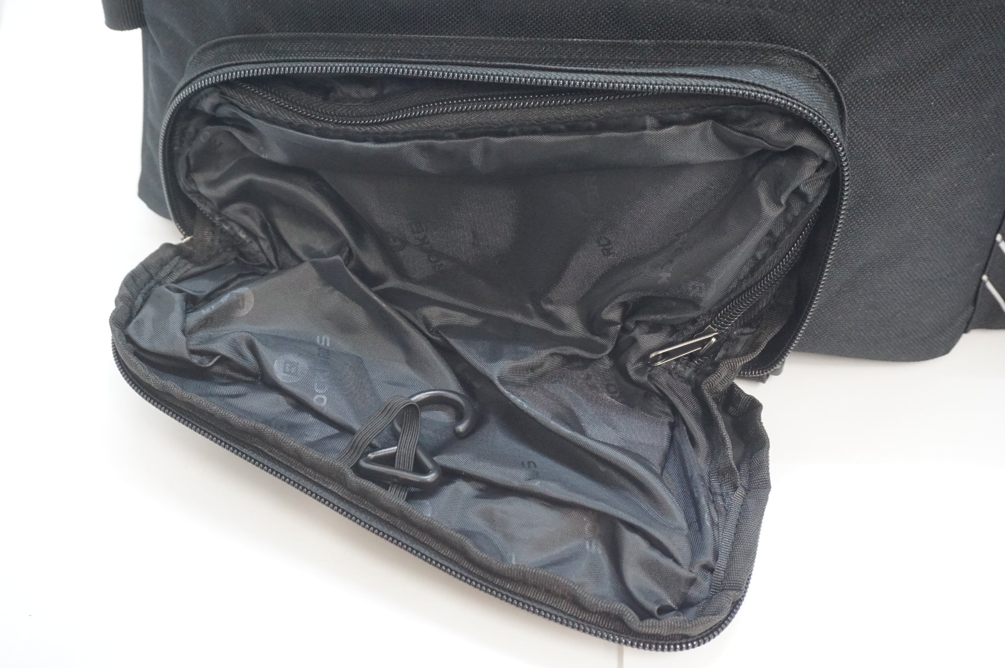 ROCKBROS 「ロックブロス」 リアキャリアバッグ / 福岡店