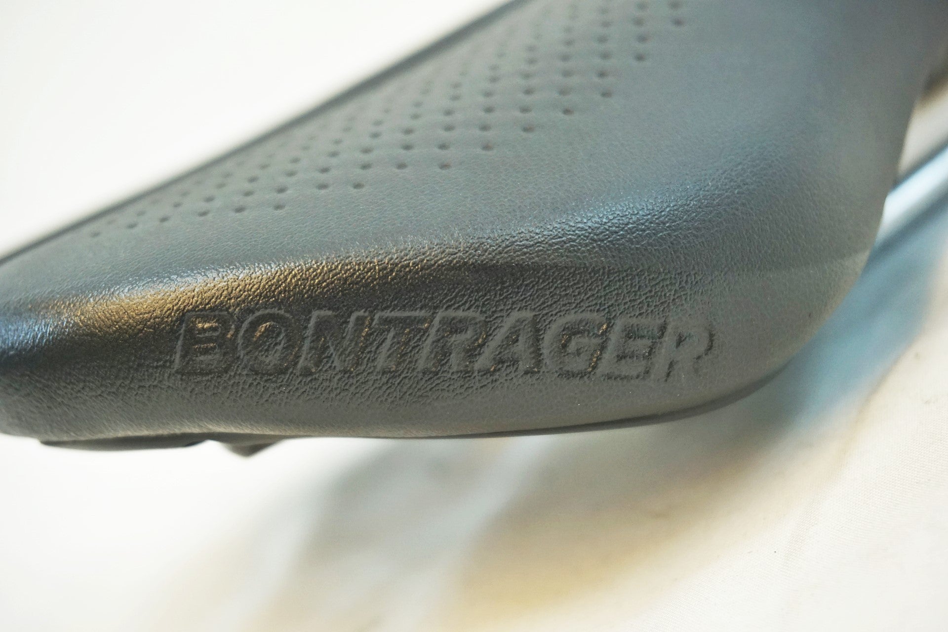 BONTRAGER 「ボントレガー」 MONTROSE サドル / 有明ガーデン店