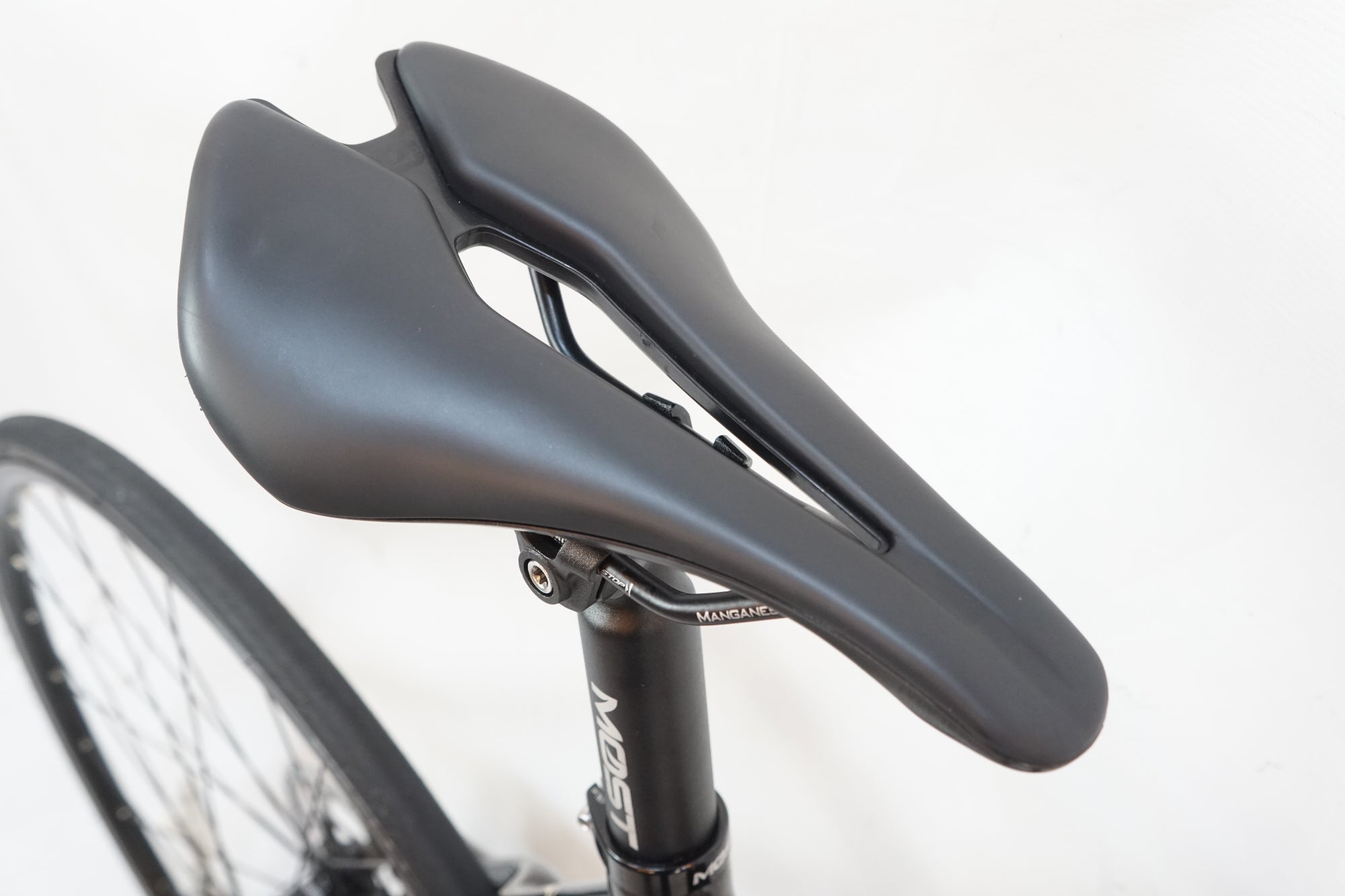 PINARELLO 「ピナレロ」 RAZHA DISK 105 2023年モデル ロードバイク / バイチャリ浦和ベース