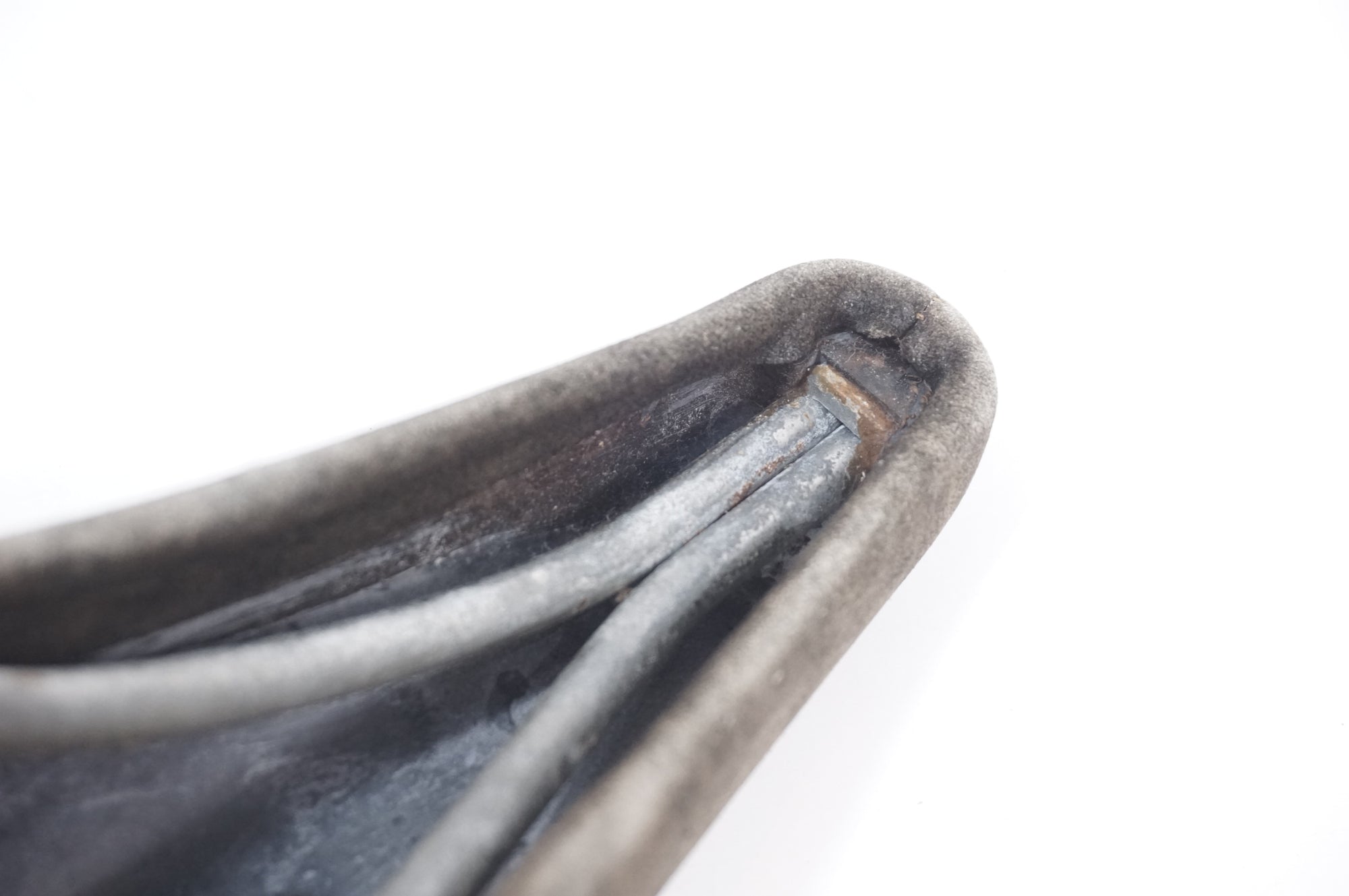 CINELLI 「チネリ」 UNICANITOR BREVETTATA サドル / 世田谷店