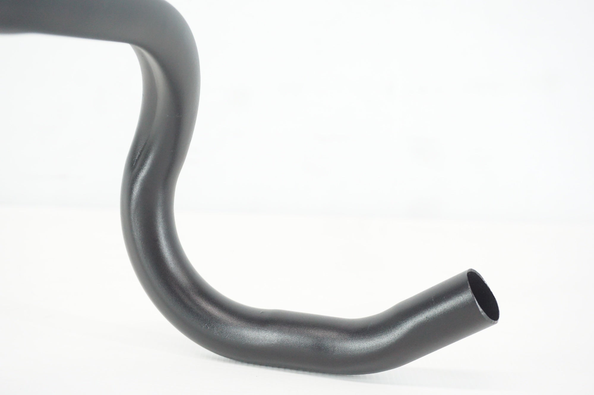 3T 「スリーティー」 Φ31.8 420mm ZEPP XL ハンドル / 阪急塚口店