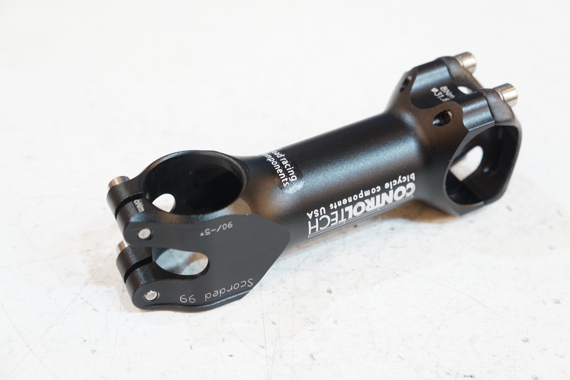 CONTROLTECH 「コントロールテック」 SCORDED 99 -5° 90mm φ31.8 ステム / バイチャリ浦和ベース