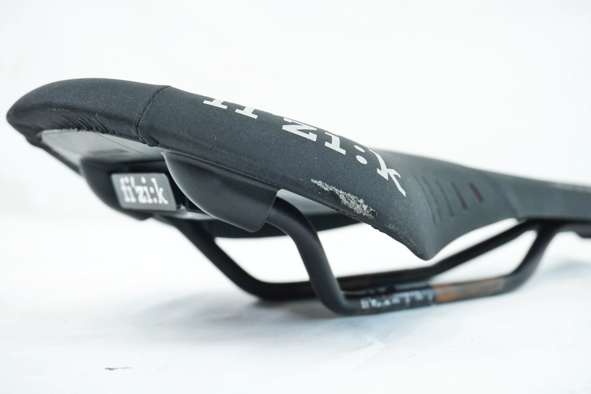 FIZIK 「フィジーク」 ANTARES R7 サドル / 有明ガーデン店