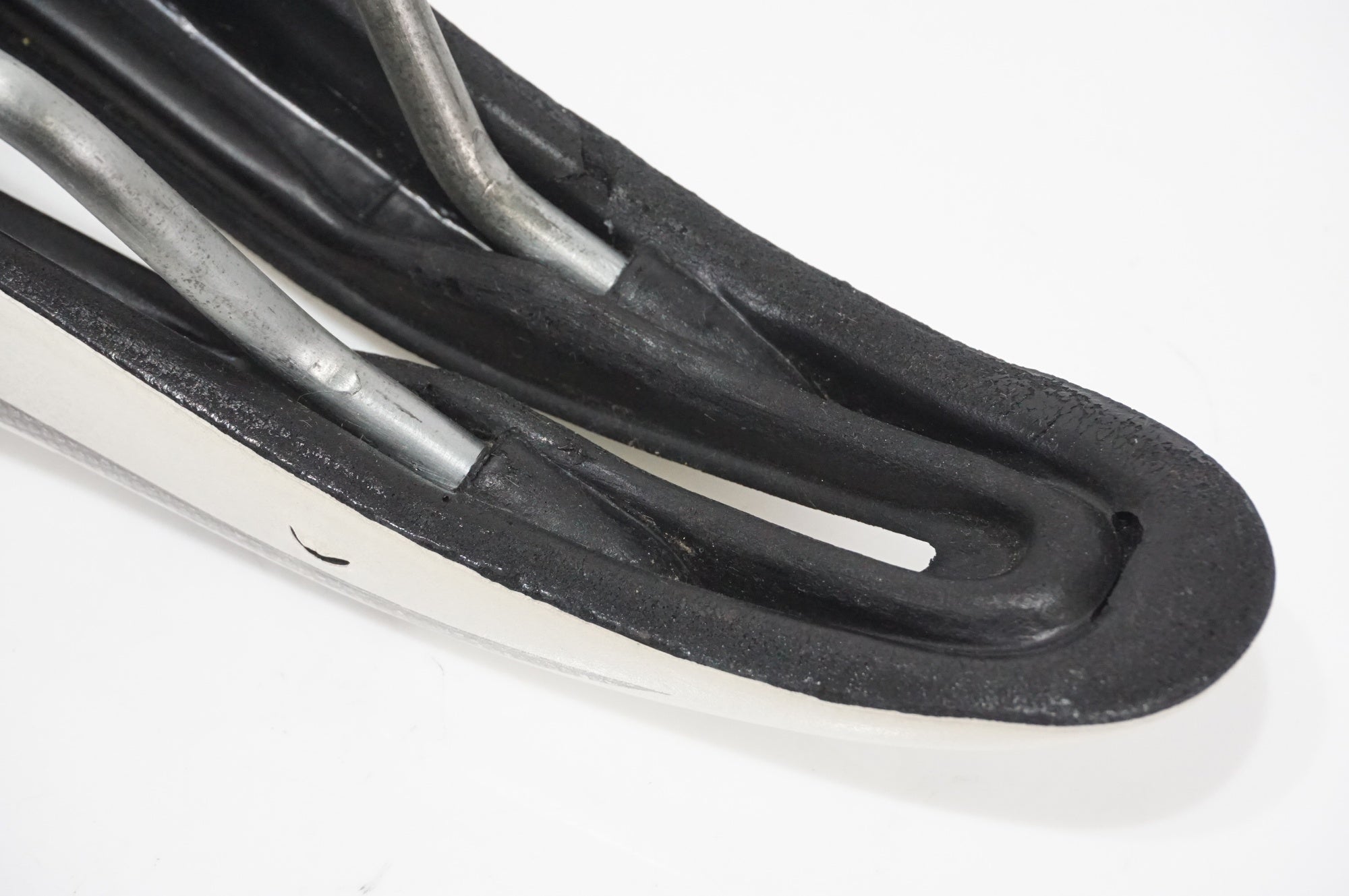 SELLE SMP 「セラエスエムピー」 EXTRA サドル / AKIBA店