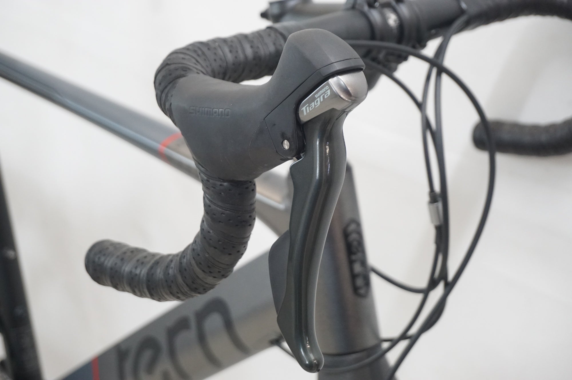 TERN 「ターン」 SURGE PRO 2023年モデル 20インチ ミニベロ / 福岡店