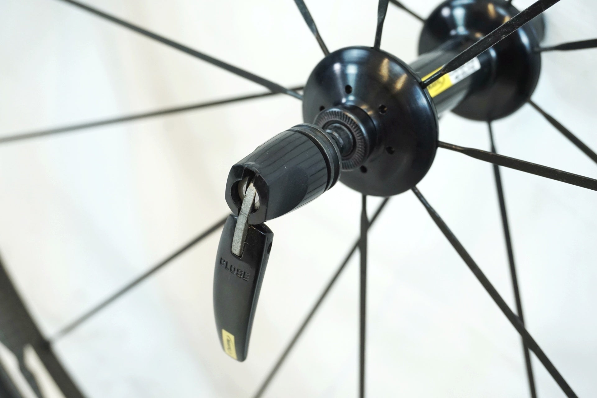 MAVIC 「マビック」 COSMIC CARBONE 40 ELITE シマノ 11速 ホイール