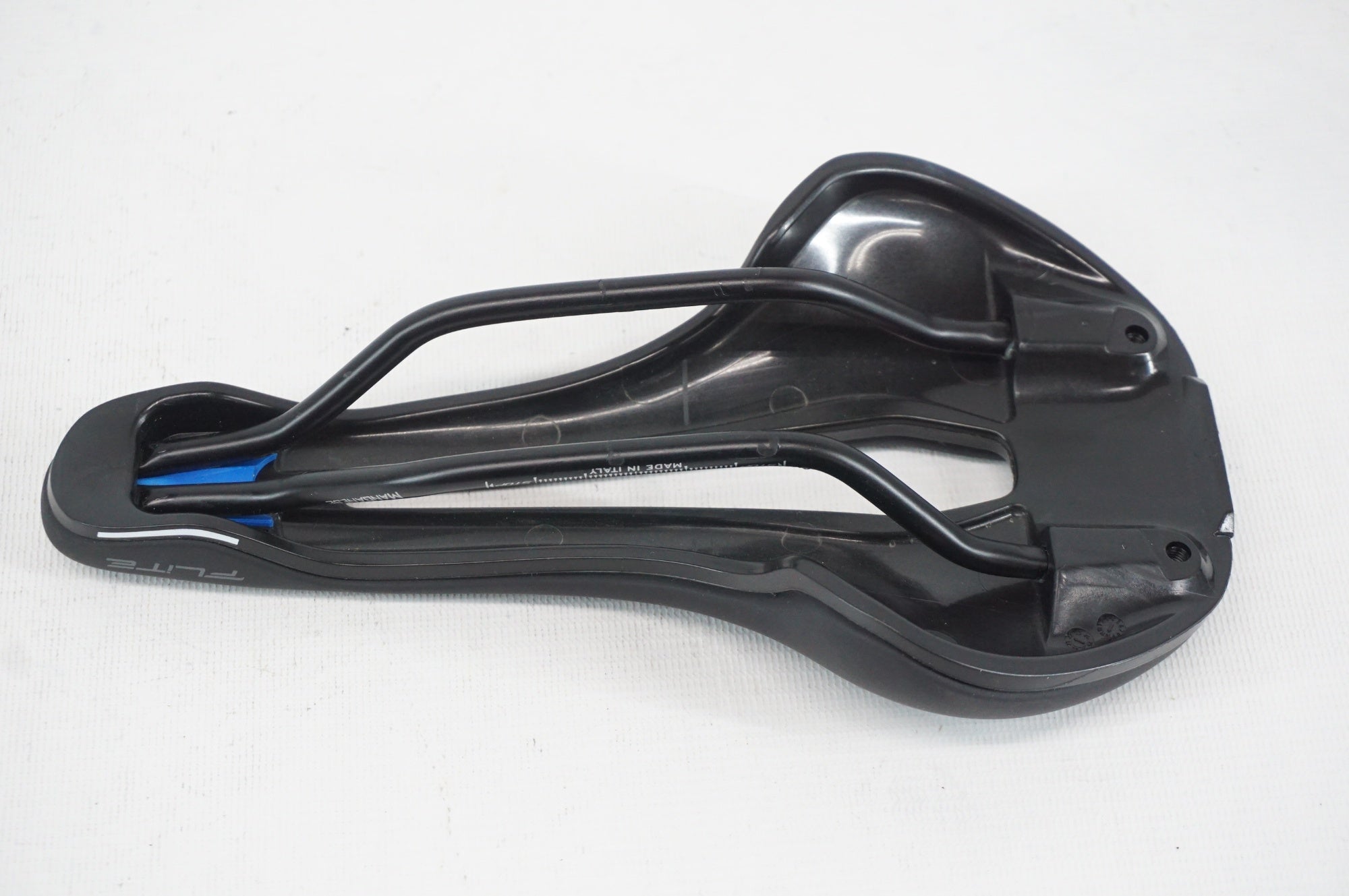 SELLE ITALIA 「セライタリア」 FLITE BOOST サドル / 阪急塚口店