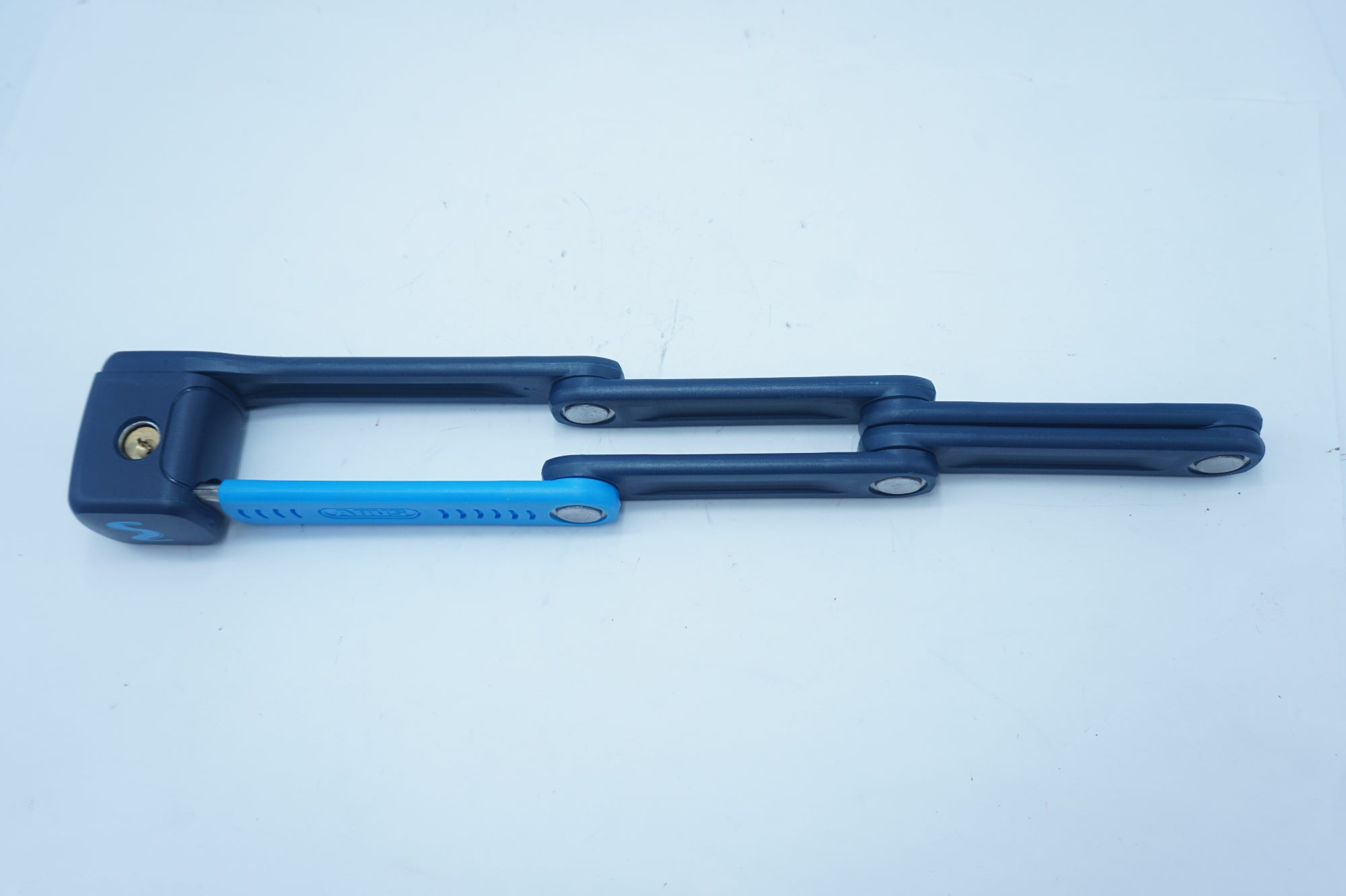 ABUS 「アバス」 BORDO LITE 6055C ロック/ 京都西院店