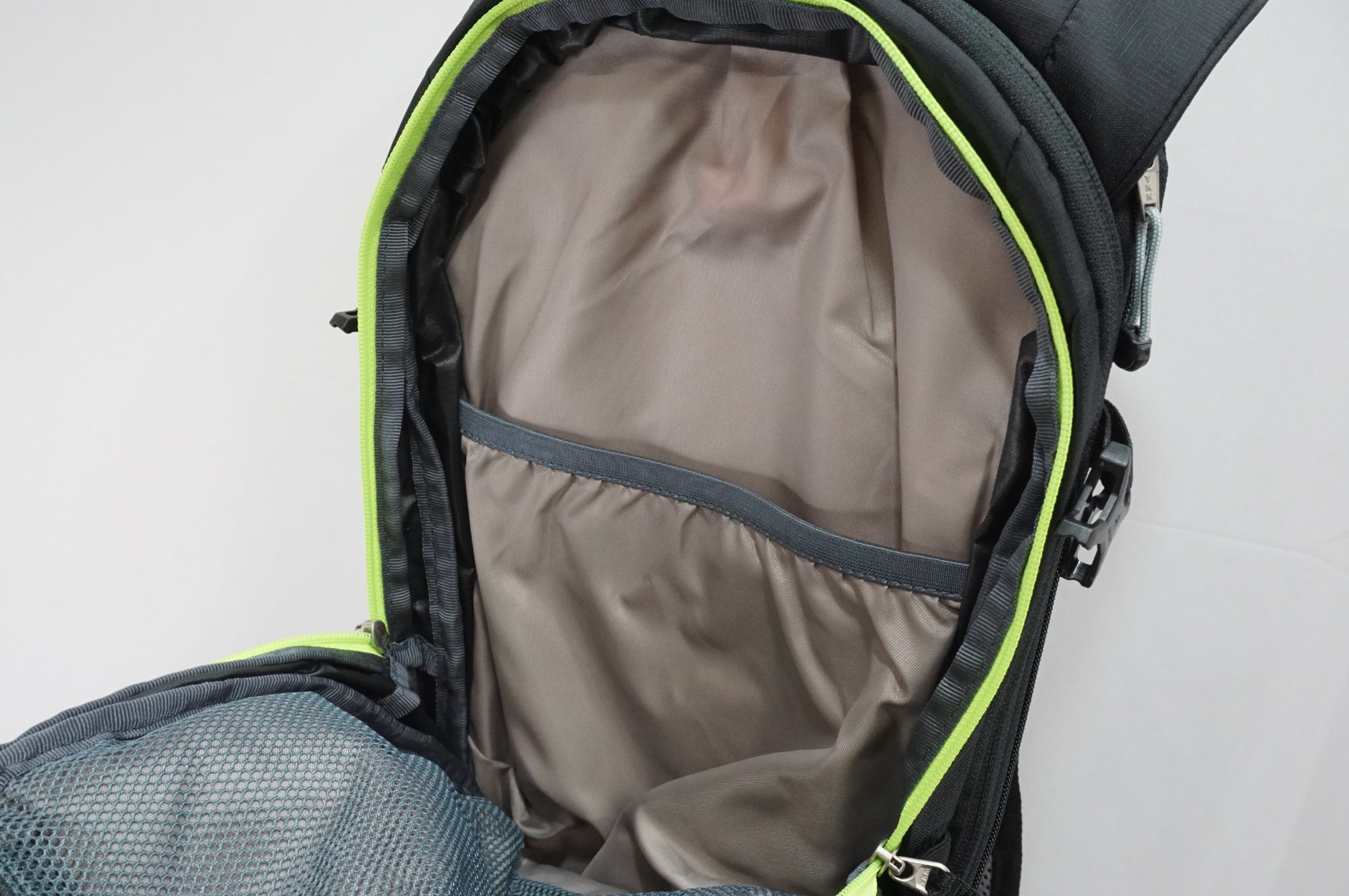 DEUTER 「ドイター」 COMPACT EXP 12 バッグ / 大宮店