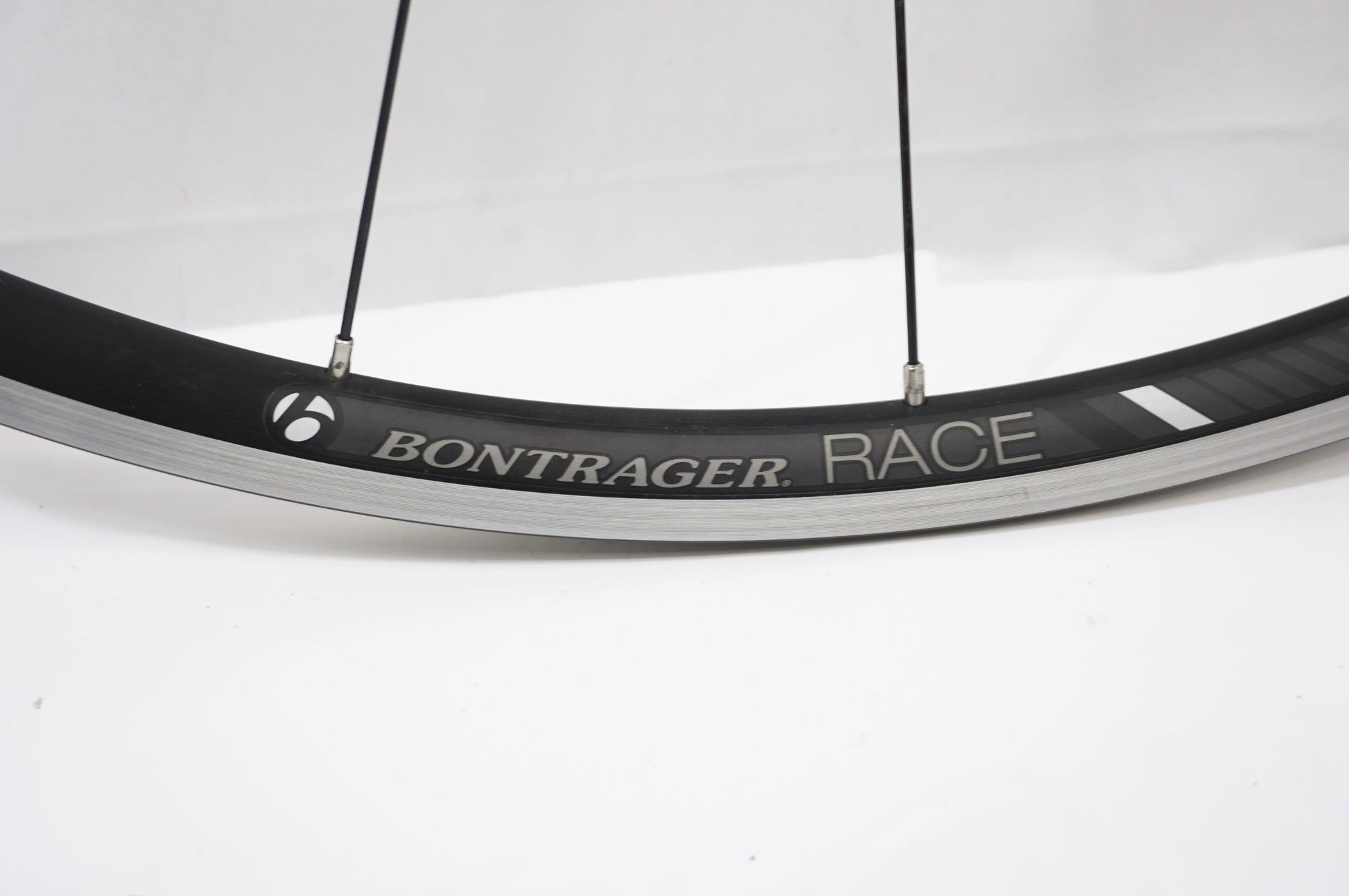 BONTRAGER 「ボントレガー」 RACE フロントホイール / バイチャリ世田谷店