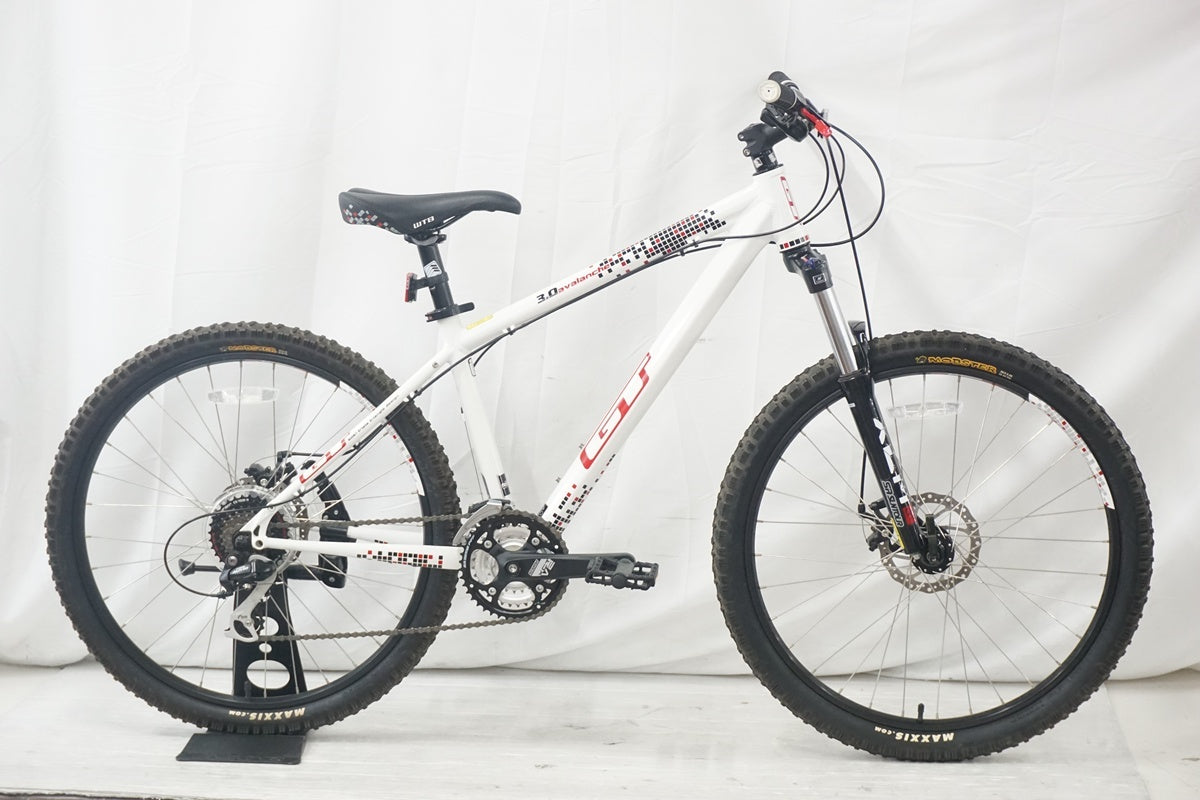 GT 「ジーティー」 3.0AVALANCHE 2011年モデル マウンテンバイク/ 奈良店