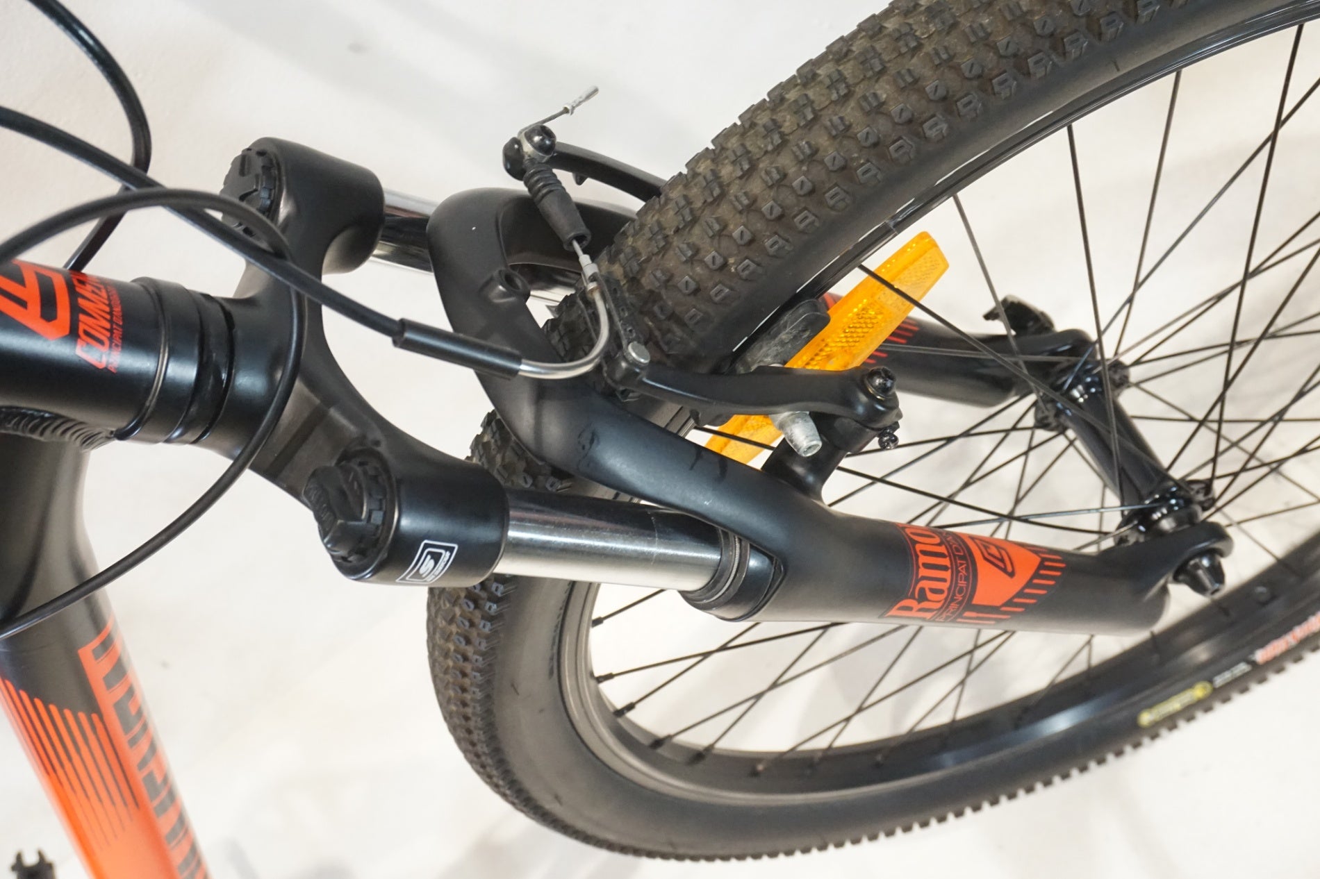 COMMENCAL 「コメンサル」 RAMONES24 2016年モデル キッズ マウンテン