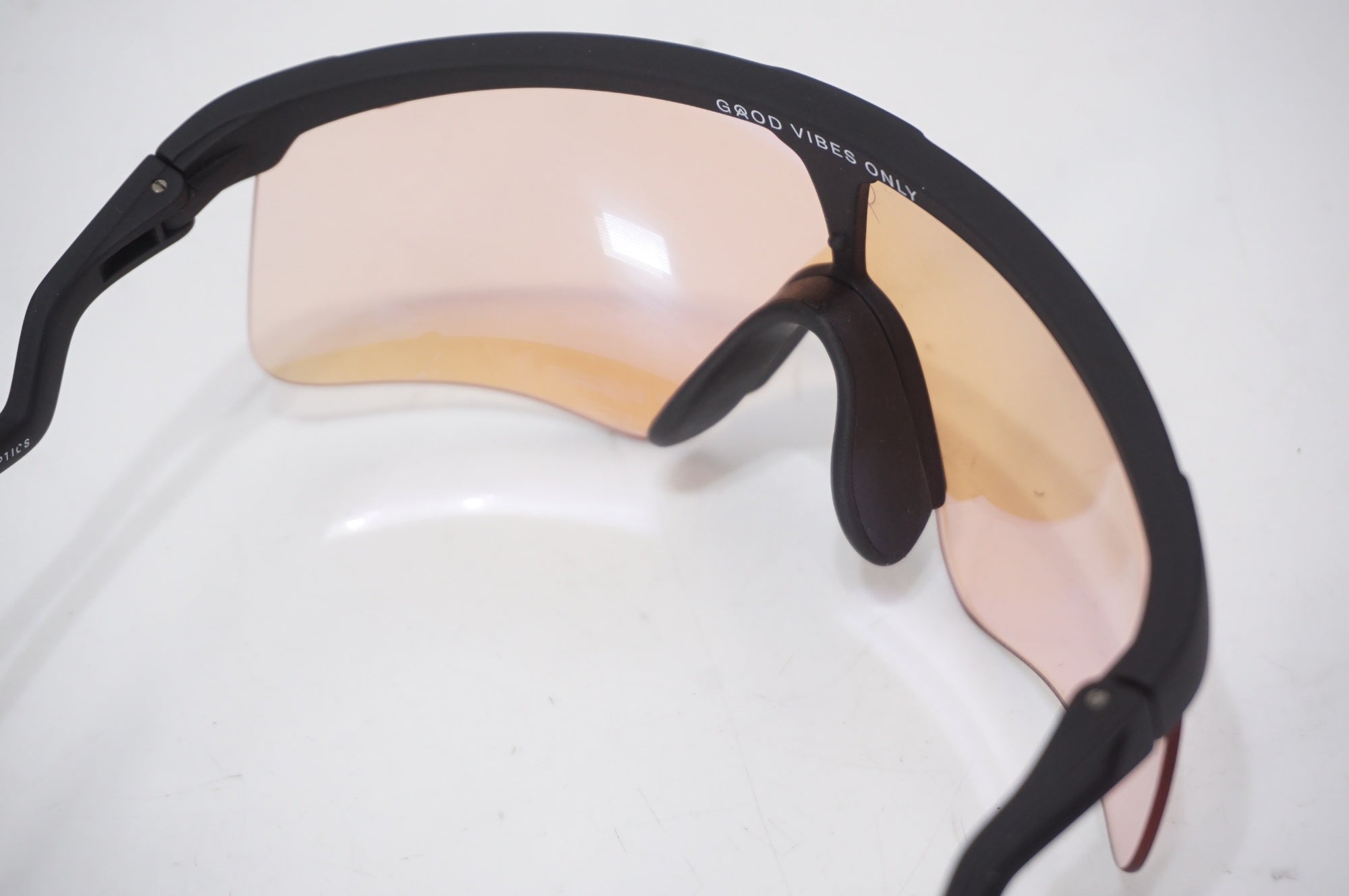 ALBA OPTICS 「アルバ オプティクス」 アイウェア / AKIBA店