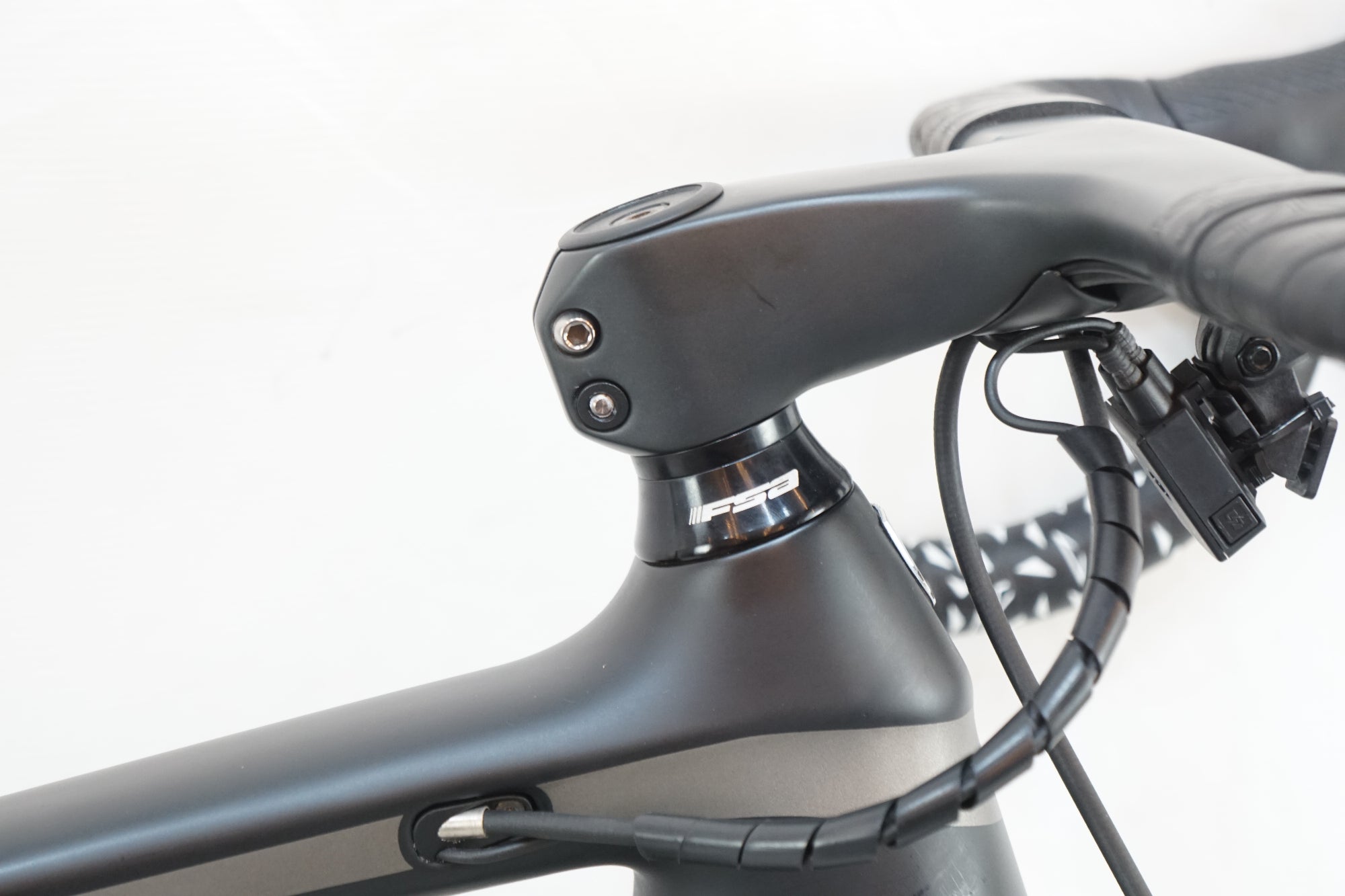 TREK 「トレック」 EMONDA SL 6 2019年モデル ロードバイク / バイチャリ浦和ベース