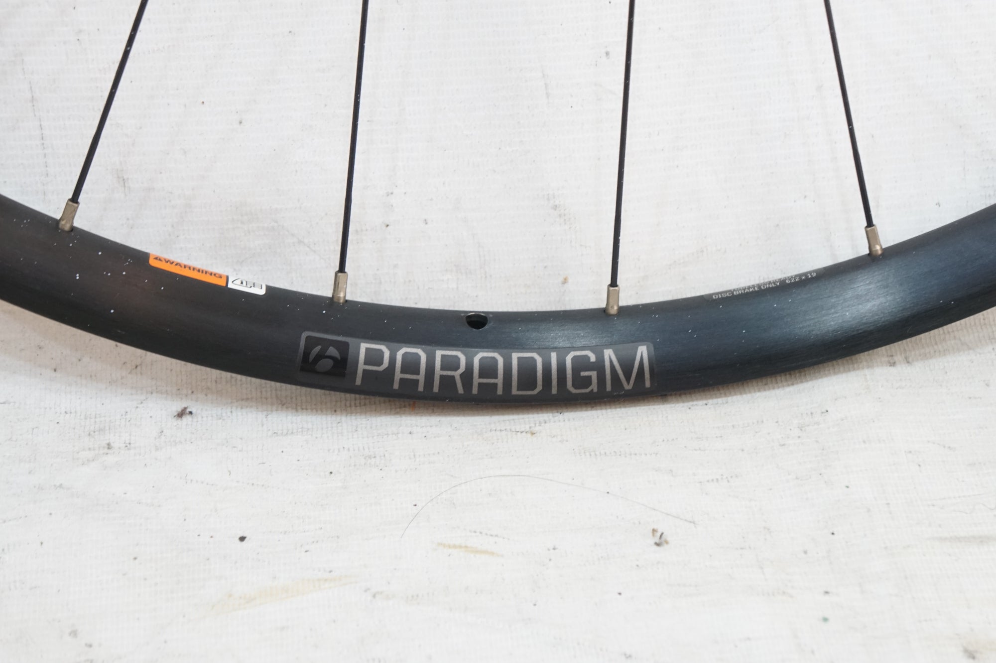 BONTRAGER 「ボントレガー」 PARADIGM COMP DISC シマノ11速 ホイールセット / バイチャリ浦和ベース