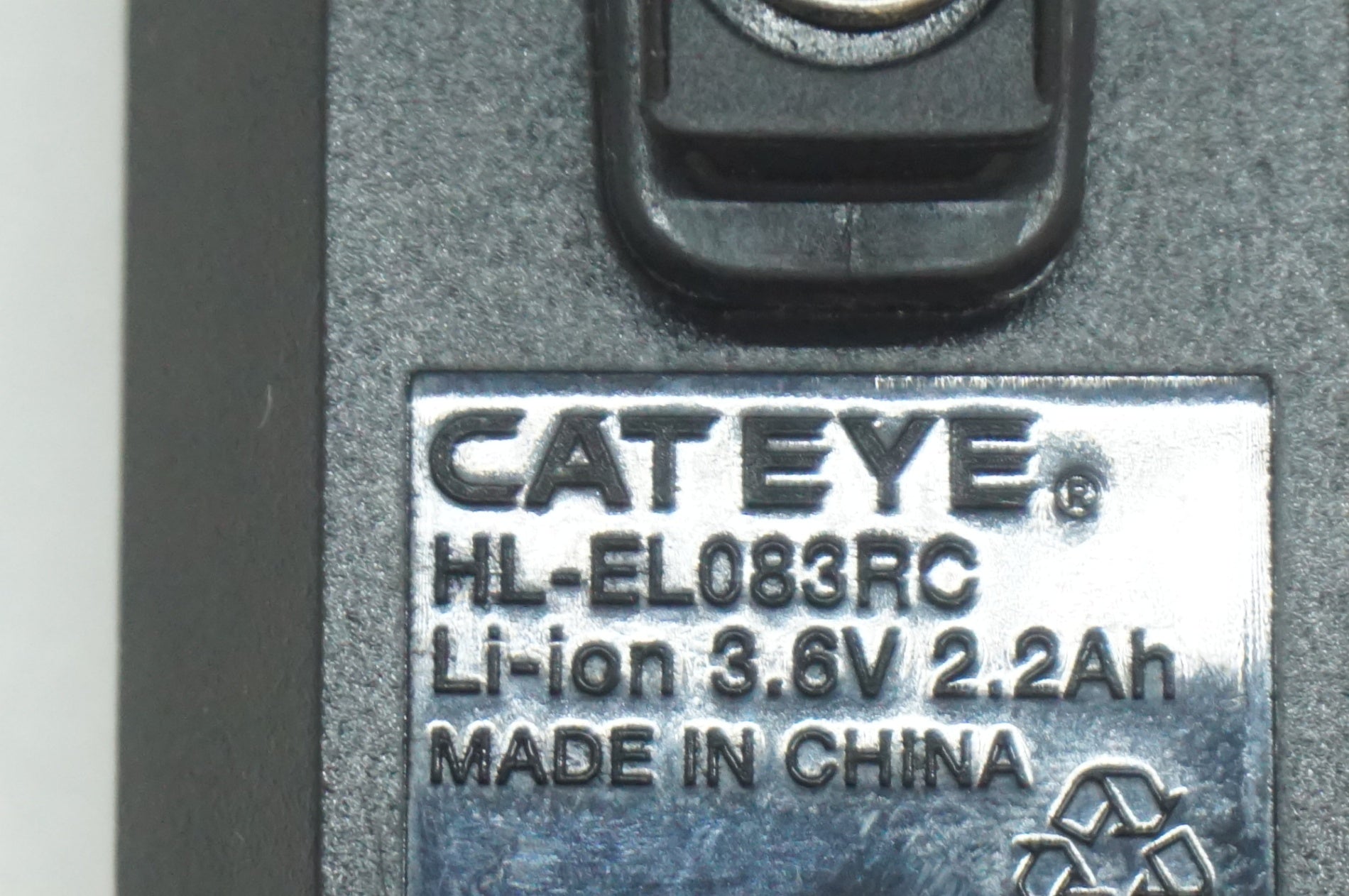 CATEYE 「キャットアイ」 AMPP300 フロントライト / 福岡店