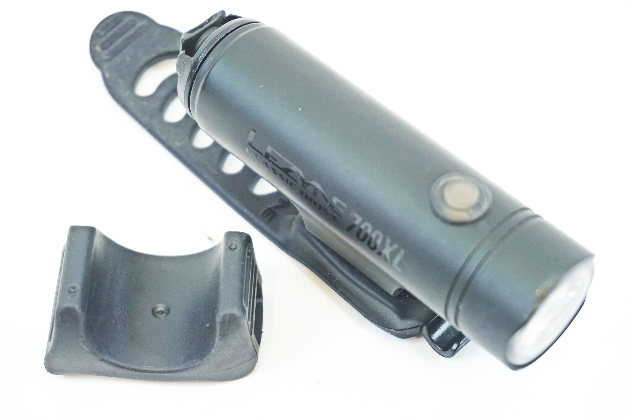 LEZYNE 「レザイン」 CLASSIC DRIVE 700XL フロントライト / 有明ガーデン店