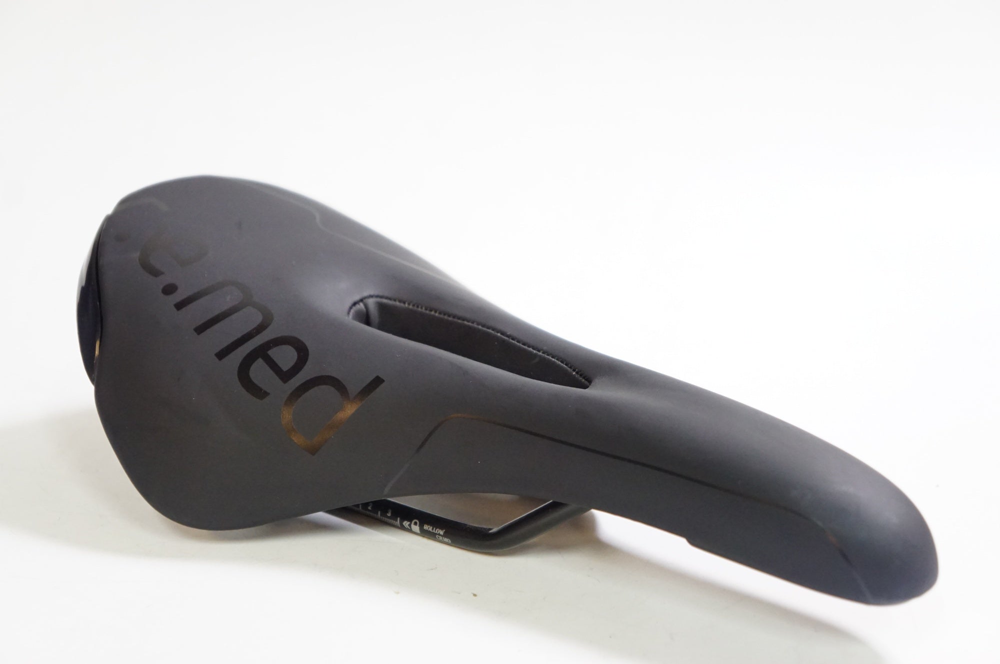 SELLE ROYAL 「セラロイヤル」 RE.MED 2 サドル / 熊谷本店