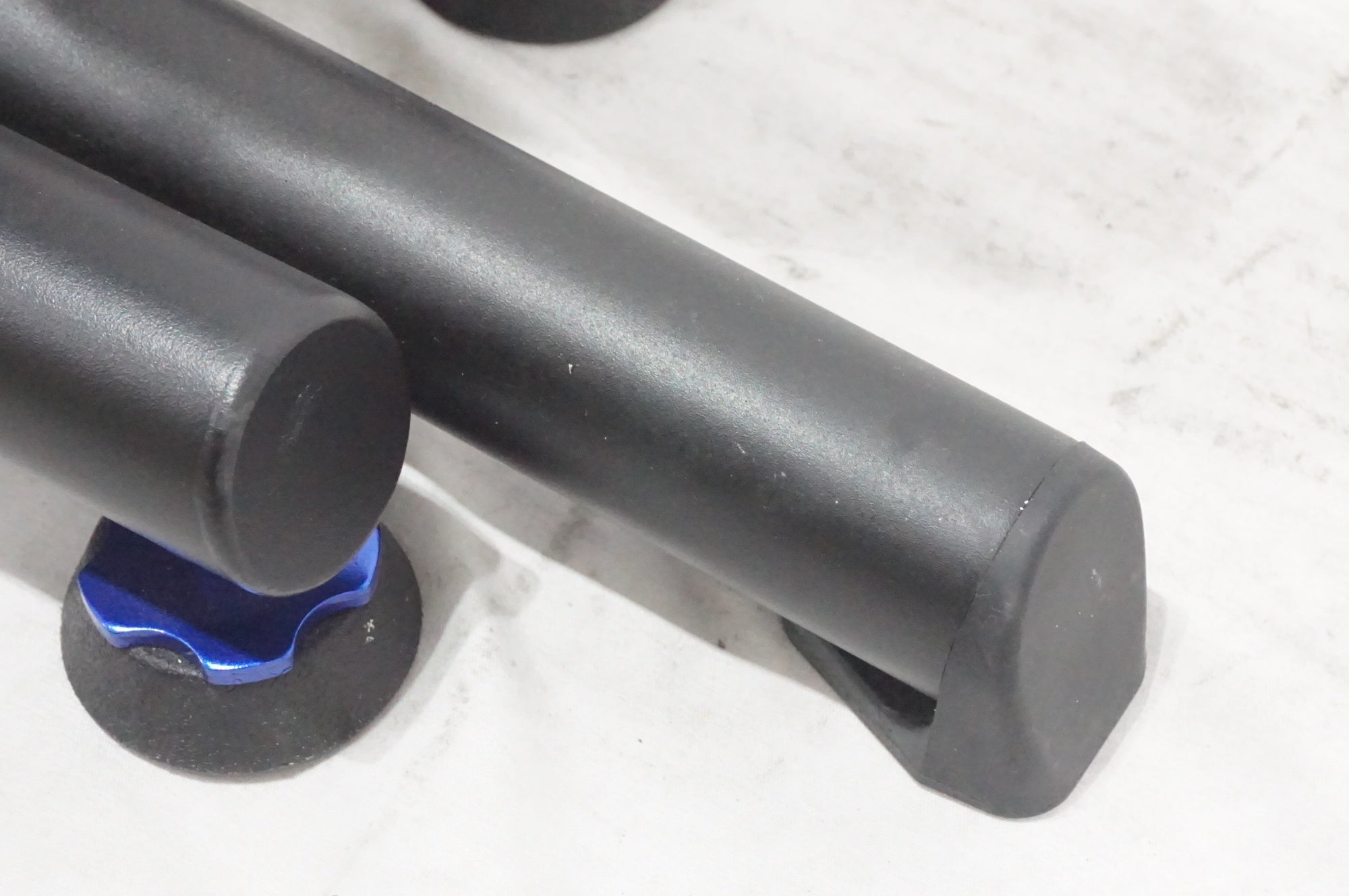 WAHOO 「ワフー」 KICKR V4 WF113 スマートトレーナー / AKIBA店