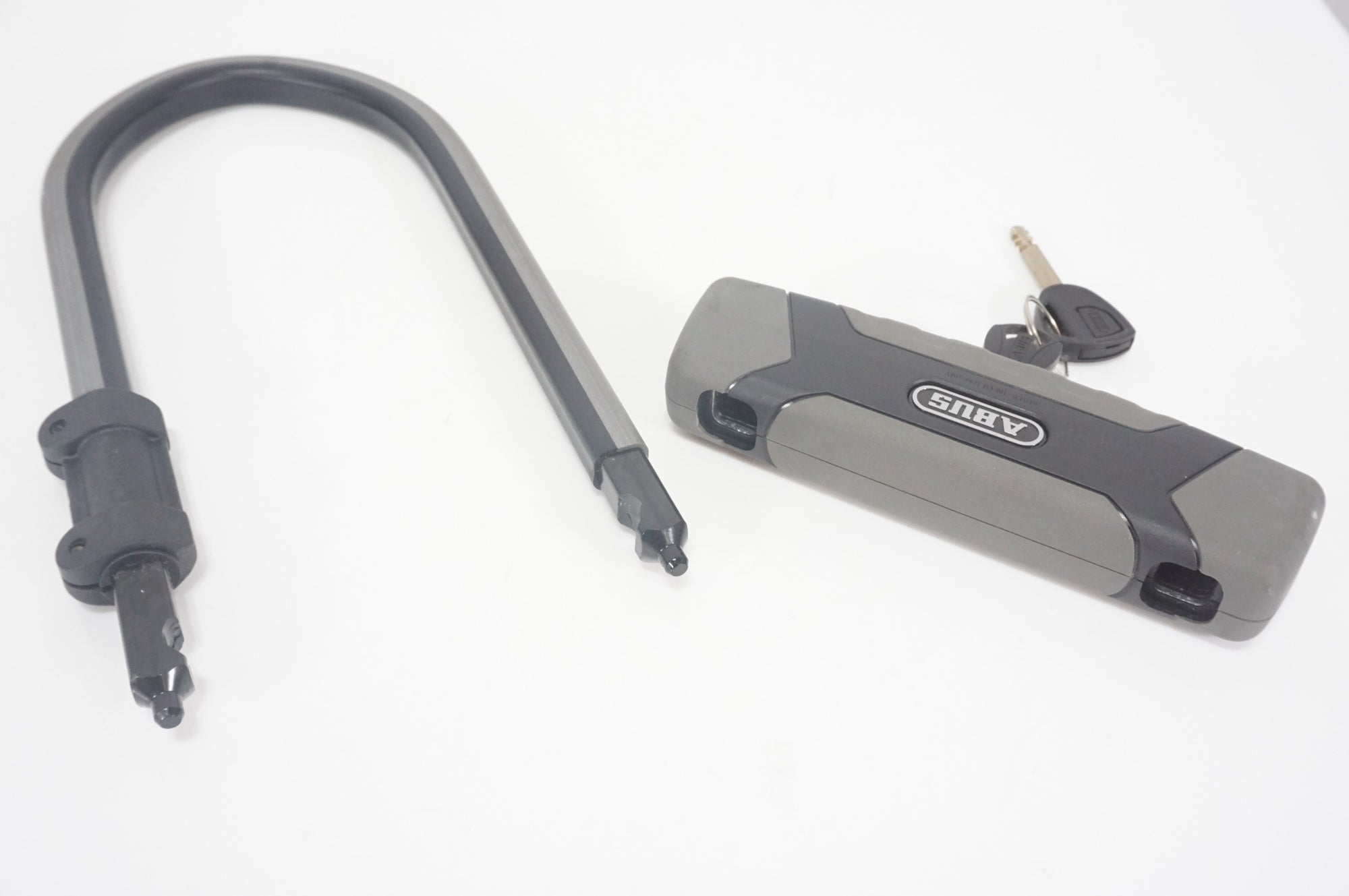 ABUS 「アブス」 GRANIT XPLUS 540 U字ロック / AKIBA店