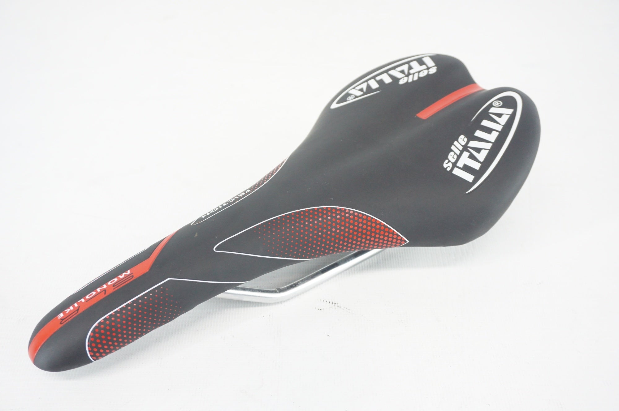 SELLE ITALIA 「セライタリア」 SLR MONOLINK FRICTION FREE サドル
