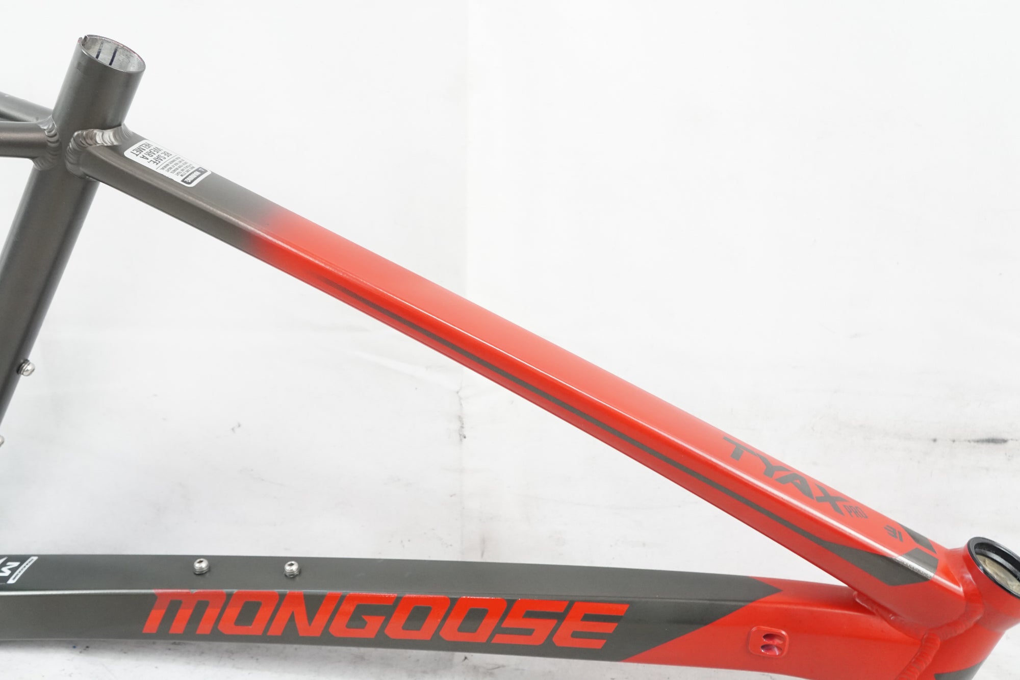 MONGOOSE 「マングース」 TYAX PRO 2022年モデル マウンテンフレーム / バイチャリ浦和ベース