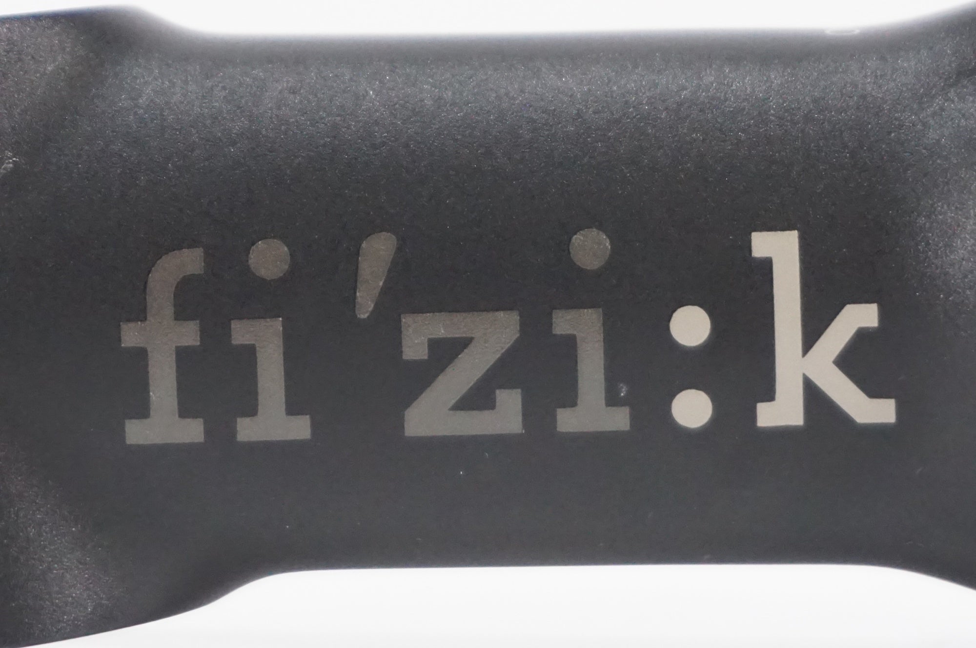FIZIK 「フィジーク」 CYRANO φ31.8 90mm ステム / AKIBA店