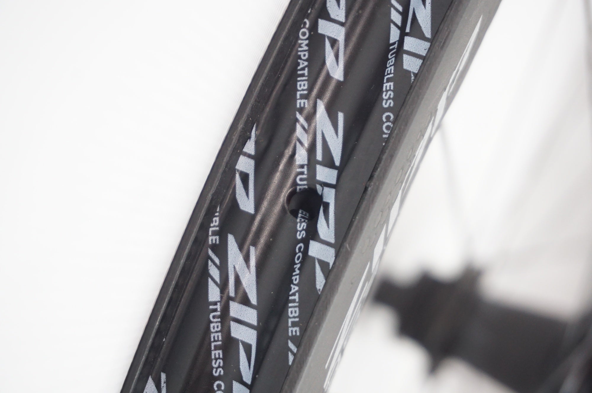 ZIPP 「ジップ」 353 NSW TUBELESS DISC SRAMXDR ホイールセット