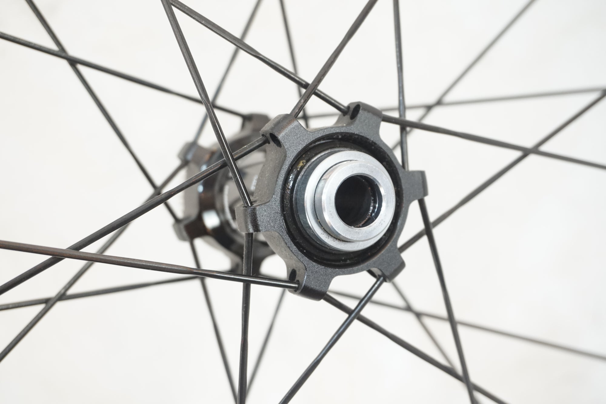 SHIMANO GRX WH-RX570 シマノ ホイール Shimano GRX WH-RX570 650b Disc Wheelset - Components