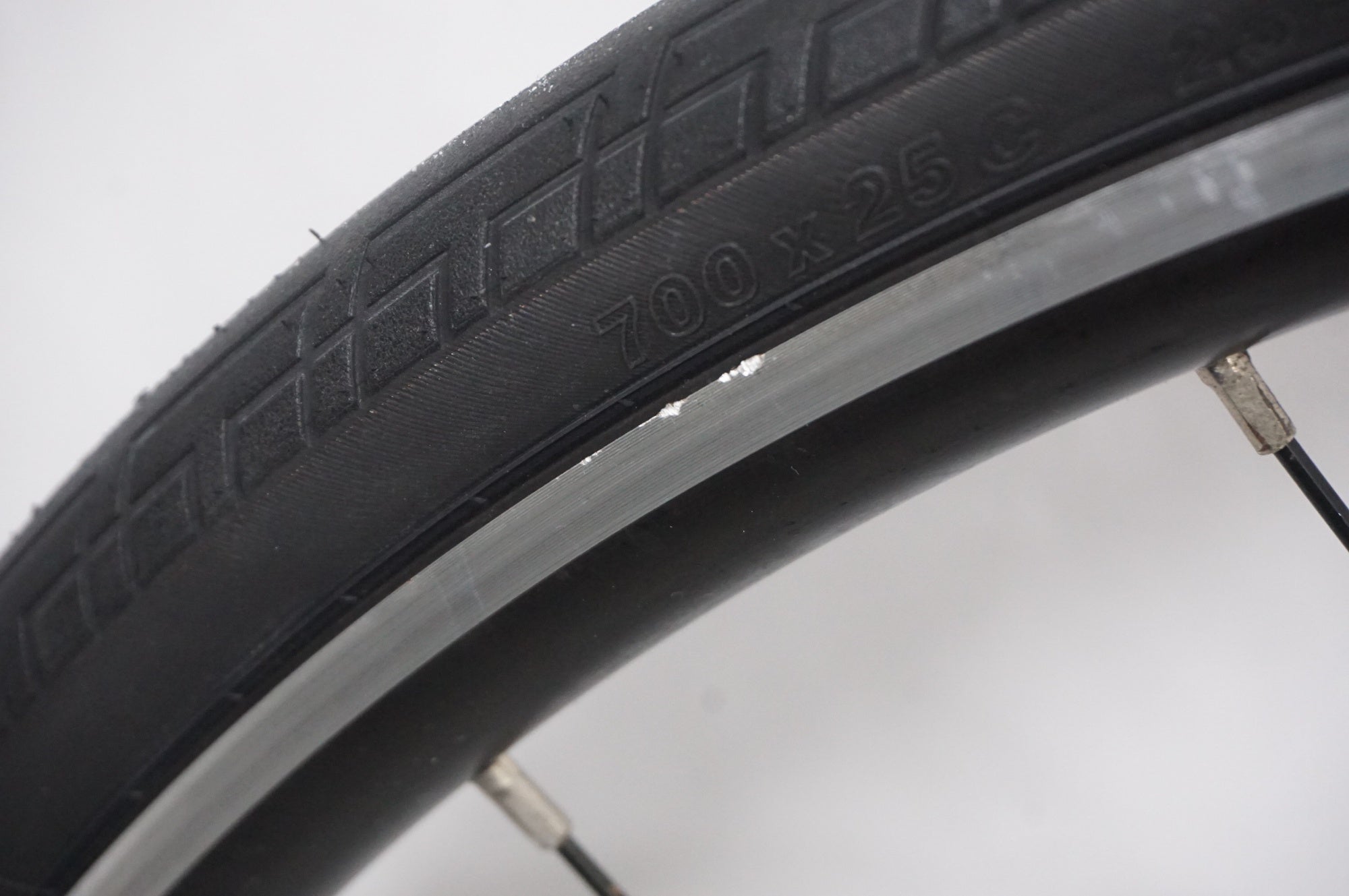 TREK 「トレック」 EMONDA S4 2015年モデル ロードバイク / AKIBA店