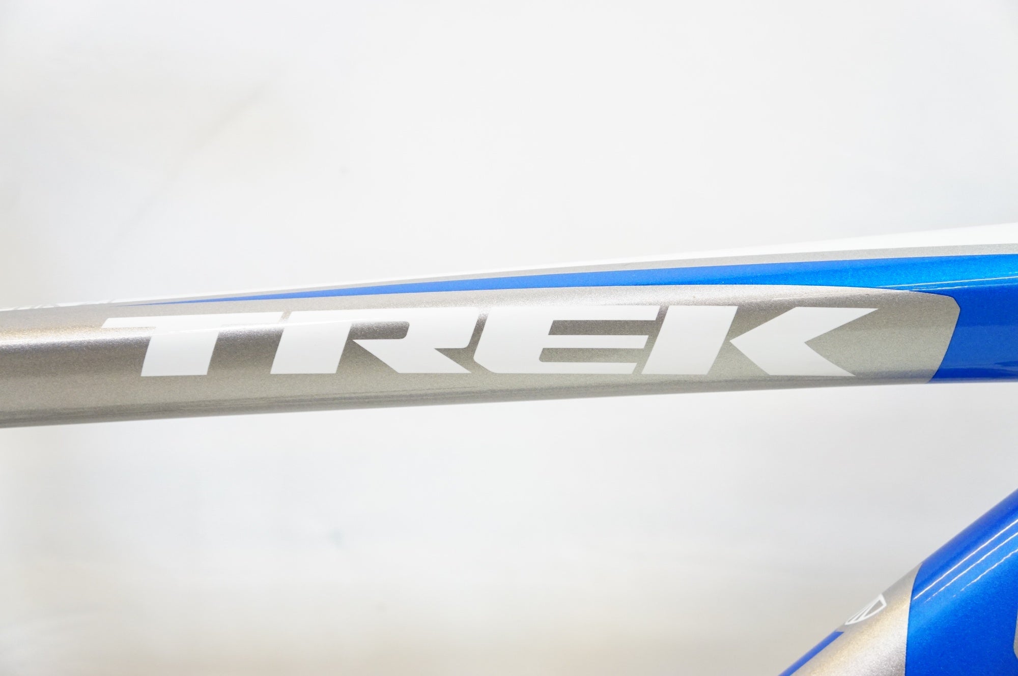 TREK 「トレック」 2.1 2011年モデル ロードバイク / 熊谷本店