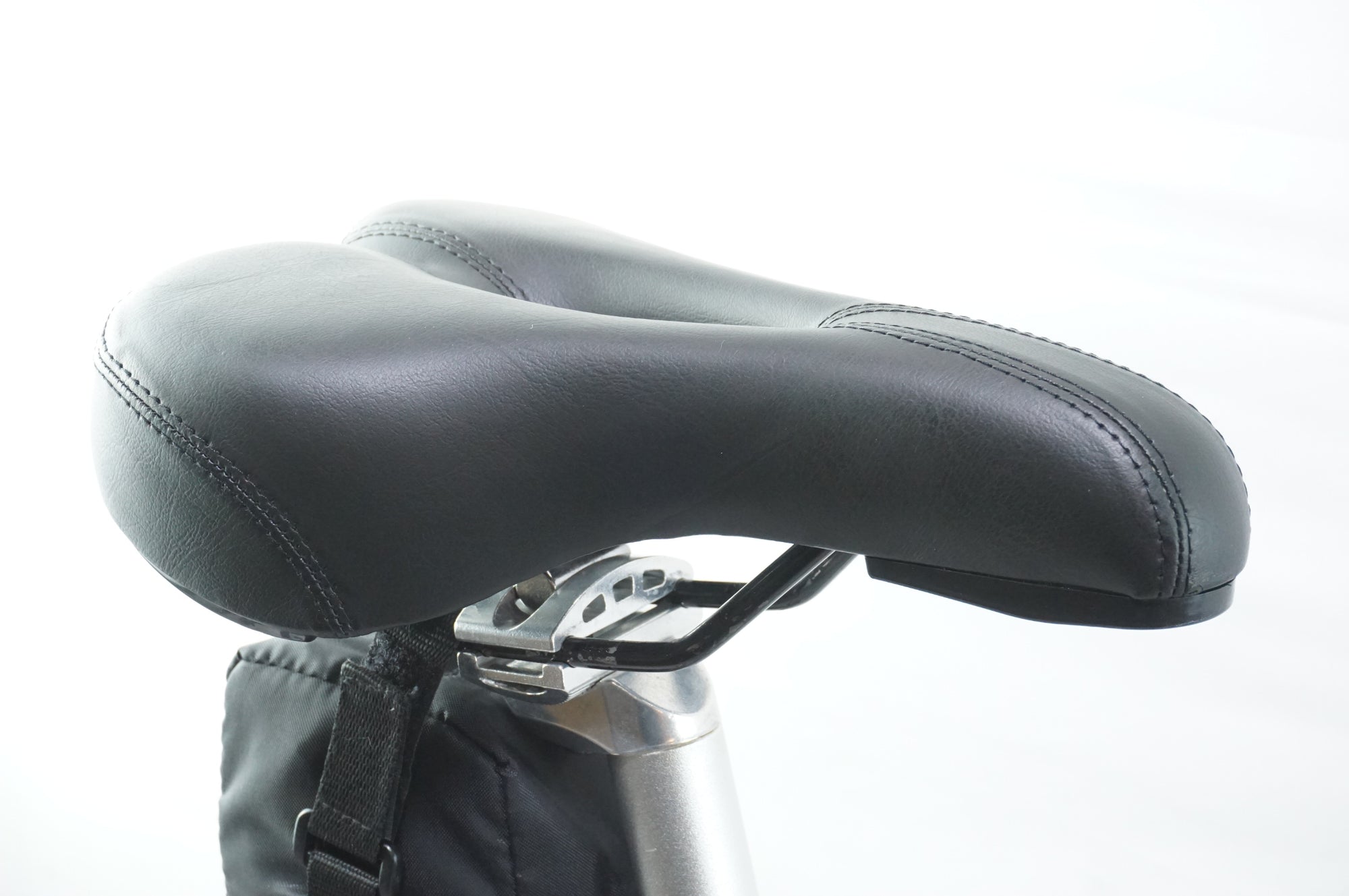 バイク技術研究所 「バイクギジュツケンキュウジョ」 YS-22 2013年モデル 16インチ/14インチ 折りたたみ自転車 / 中目黒店