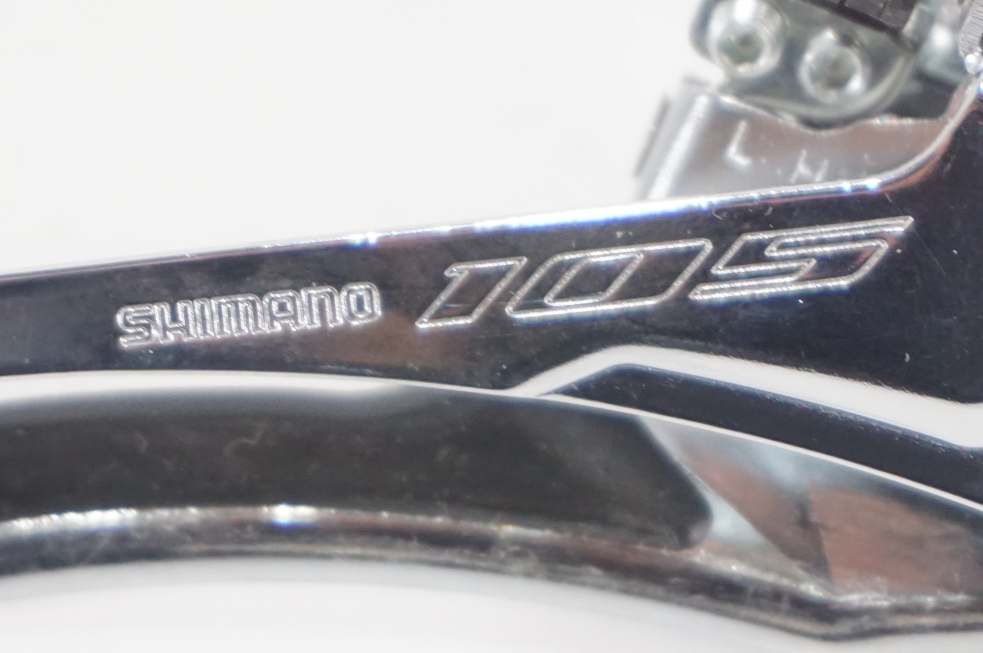 SHIMANO 「シマノ」 105 FD-R7000 フロントディレイラー / AKIBA店