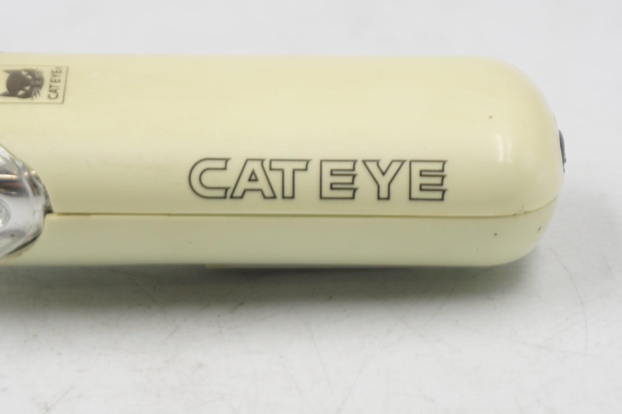 CATEYE 「キャットアイ」 HL-EL130 フロントライト/ 奈良店